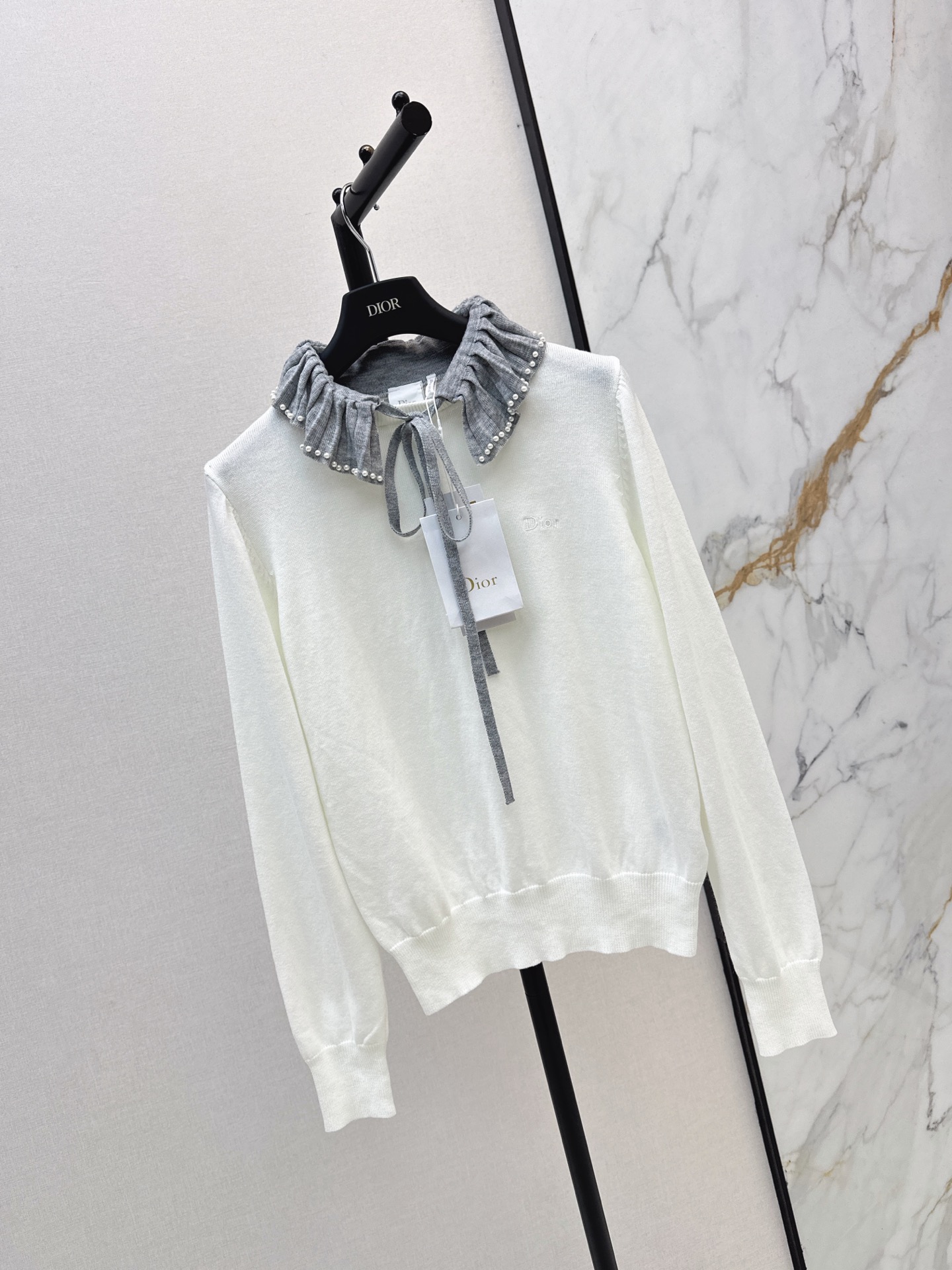 CD 26fw ruffle knit sweater