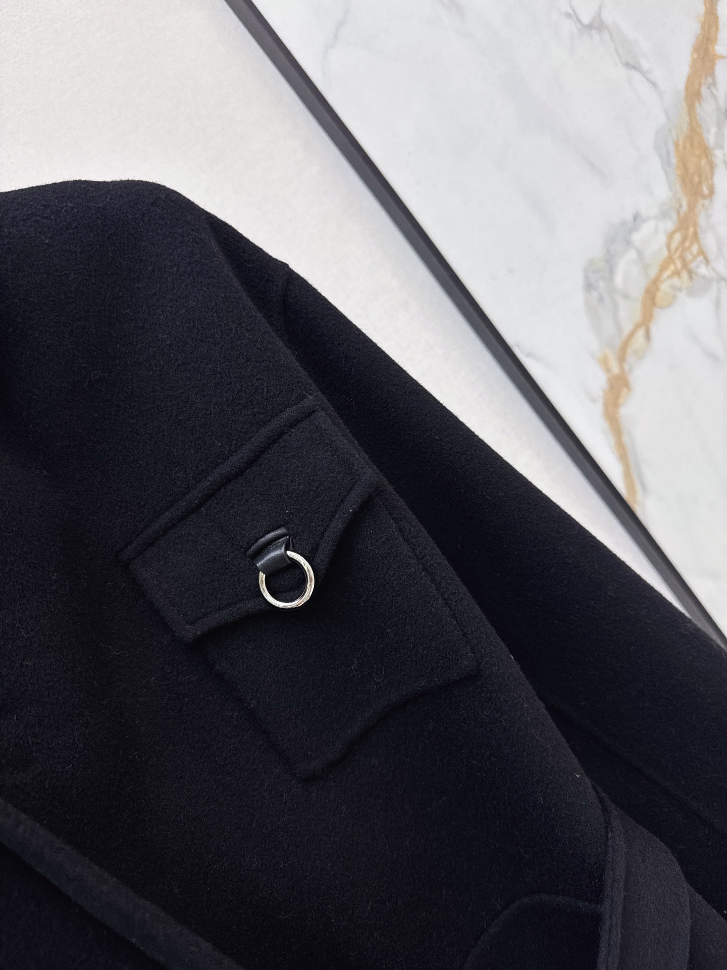 Her 26fw woolen belted overcoats
