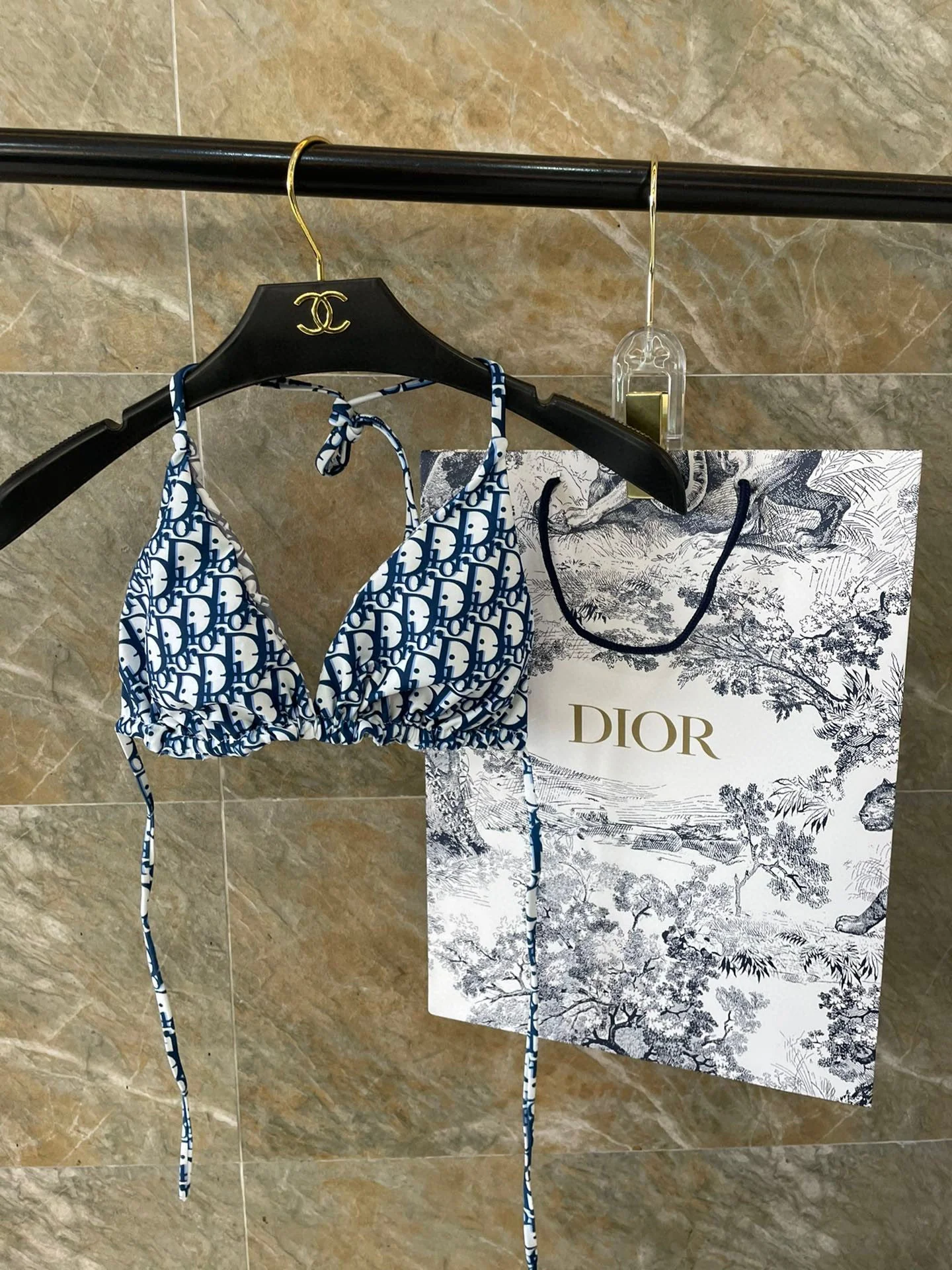 D swimsuit