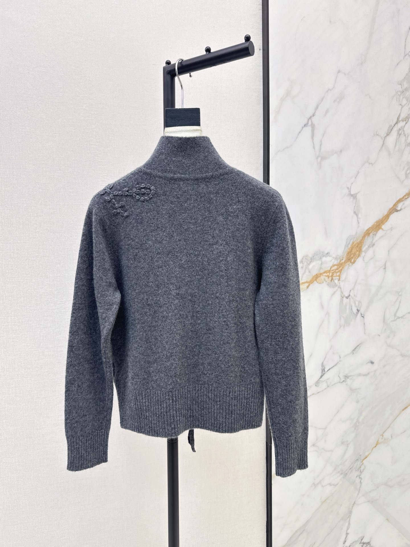Brun 26fw embroidery zipper cardigan