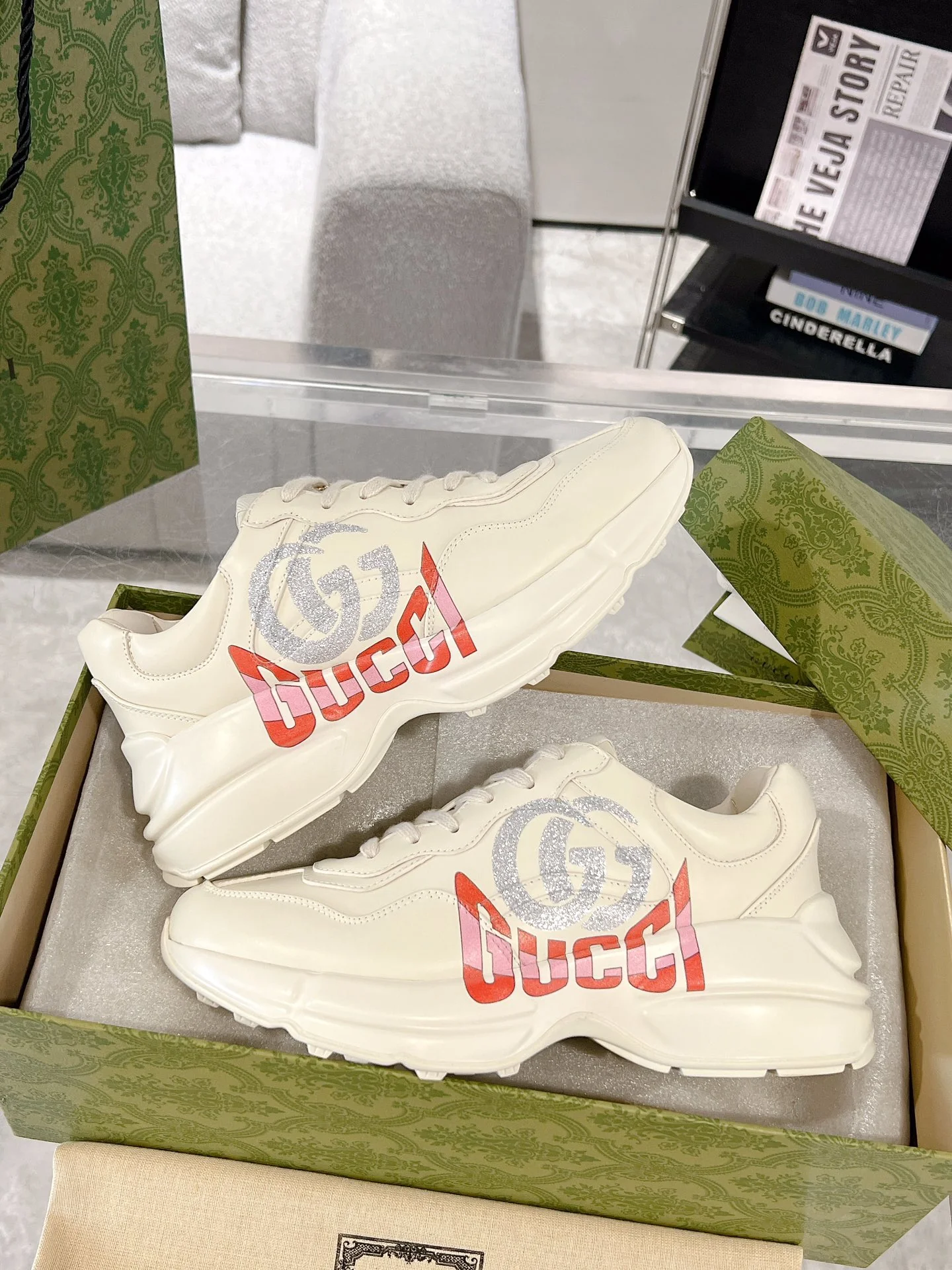Gucc 25fw rhyton series dad's shoes