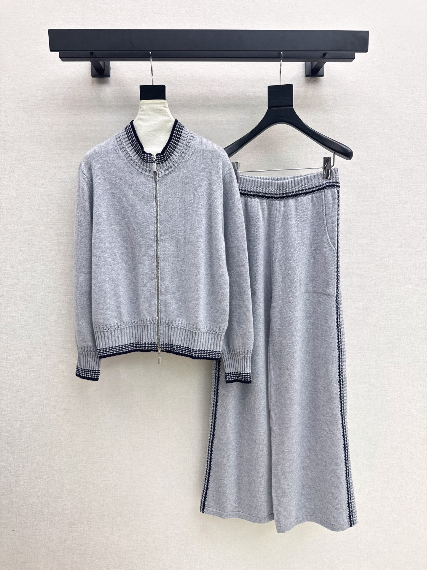 Brun 26fw cashmere cardigan pants set