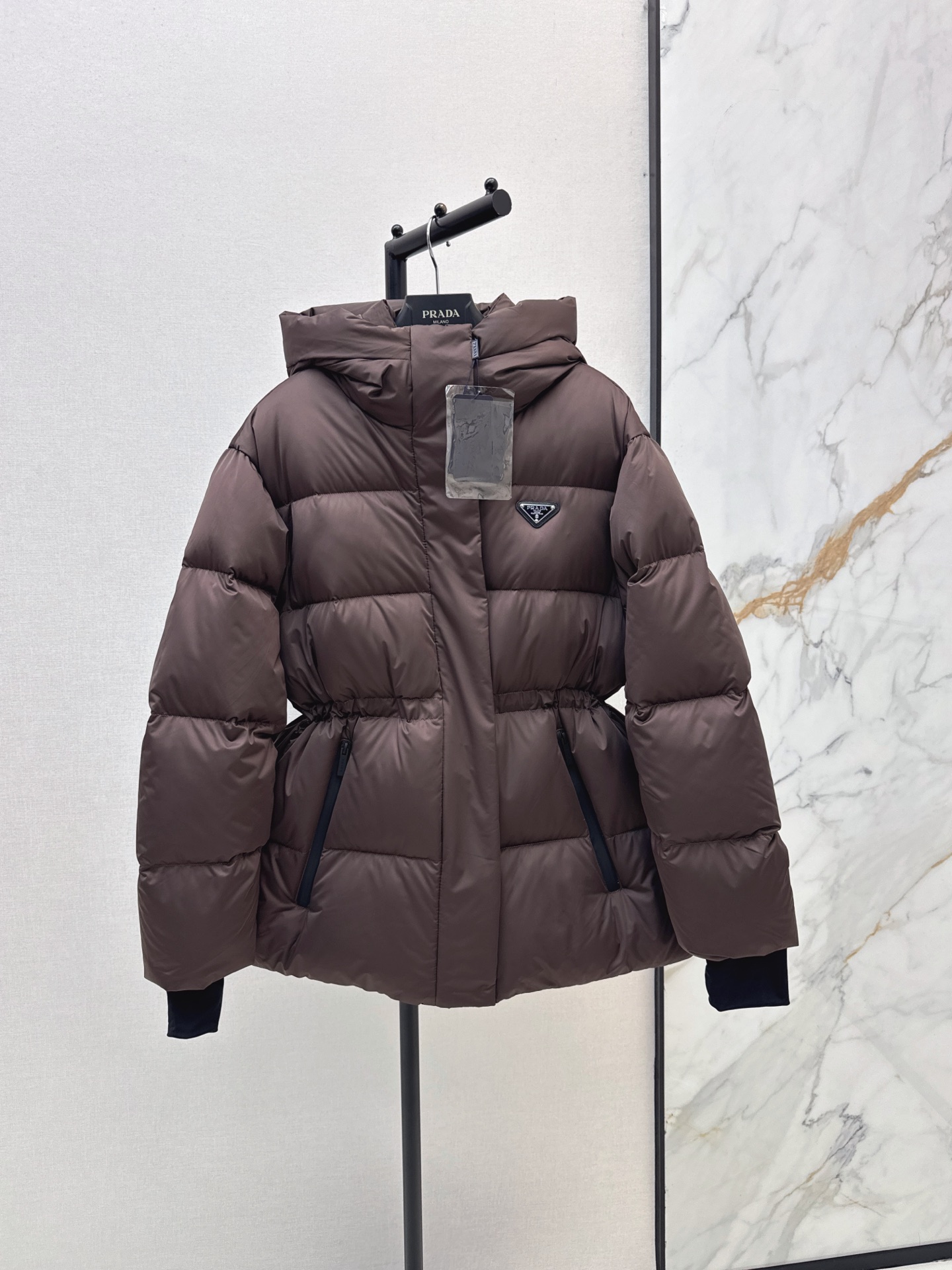 Pra 26fw hooded drawsting down jacket