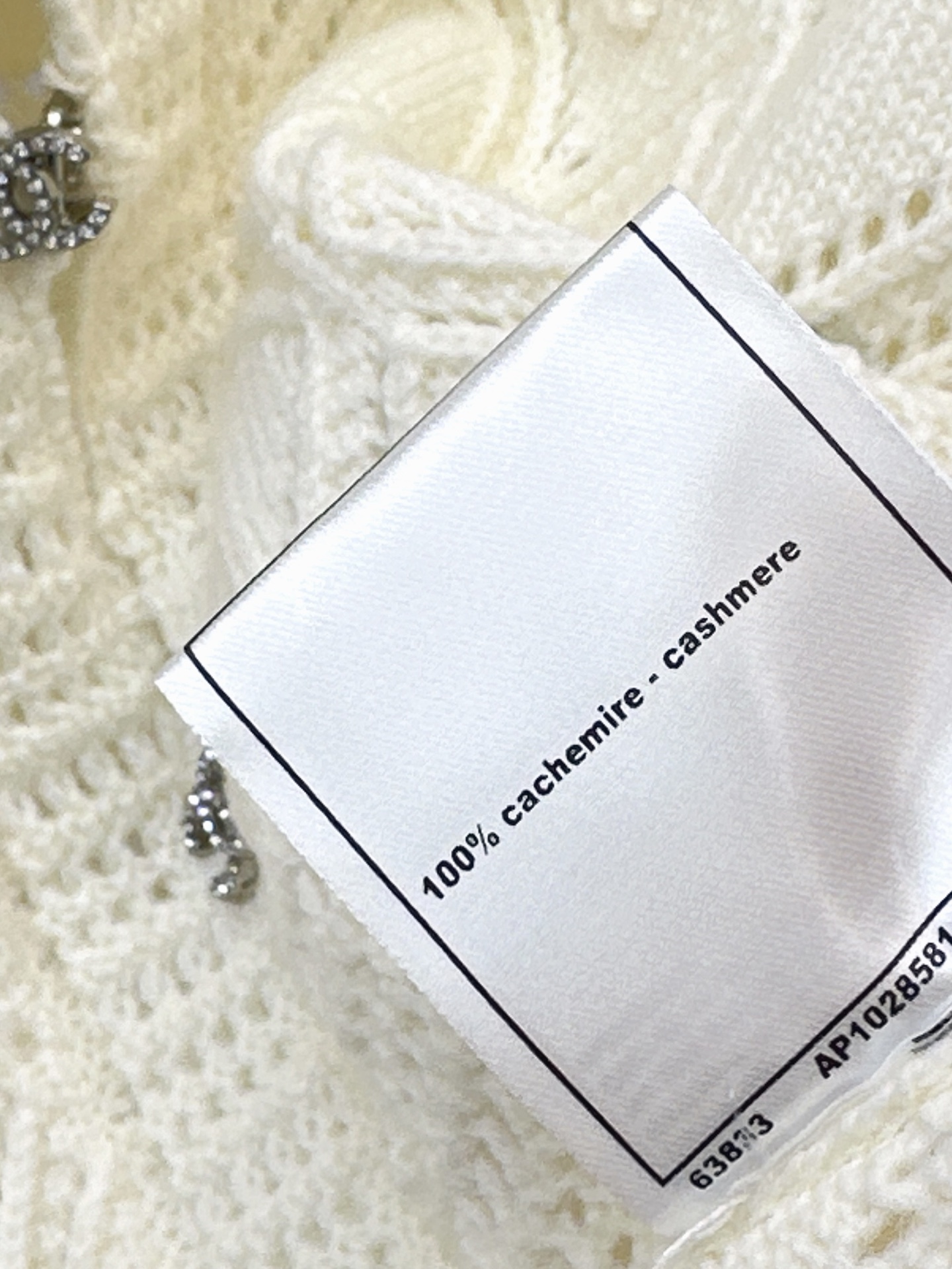 Chan 26fw embroidery knit casrdigan