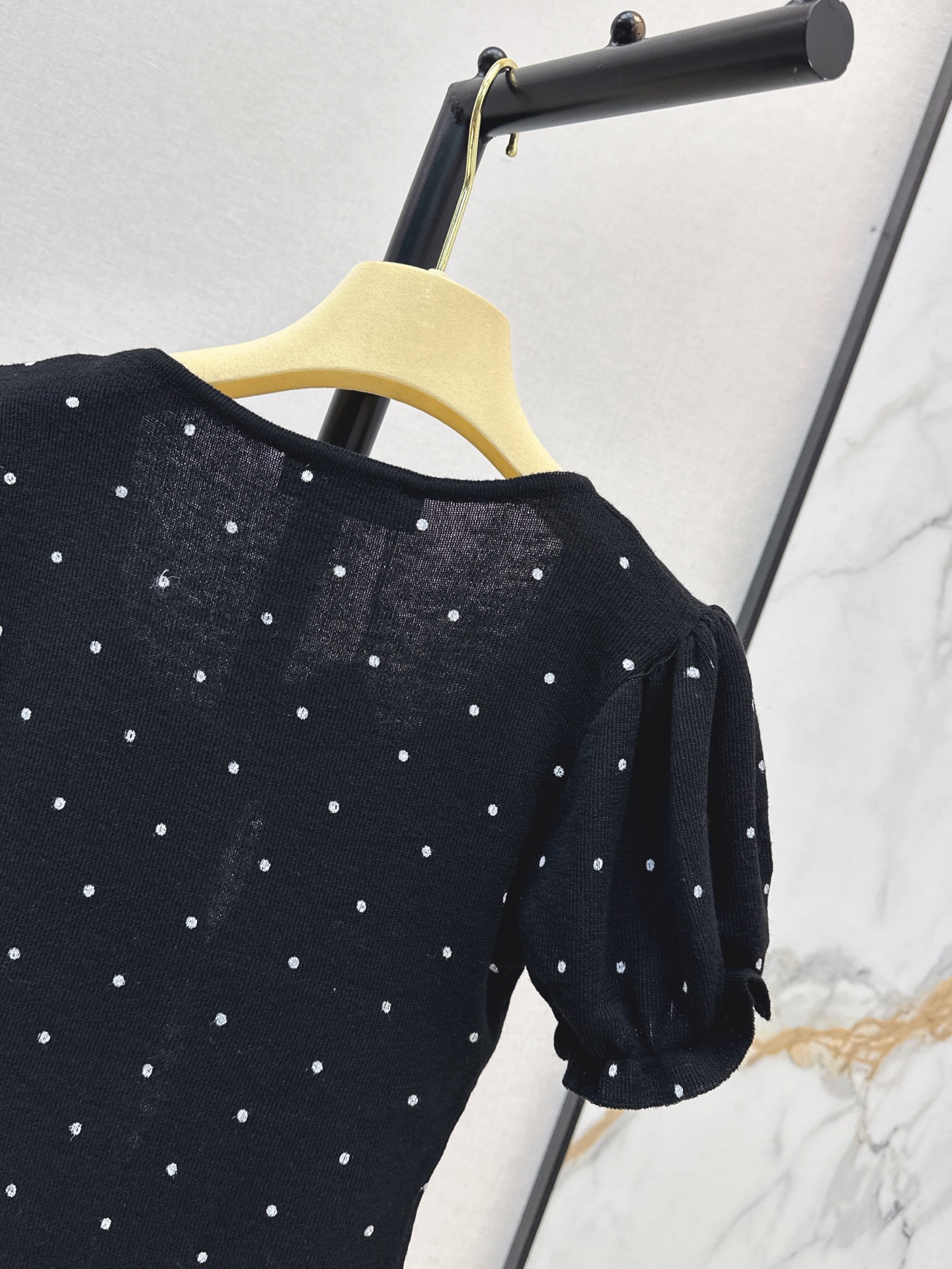 Miu 26ss pokla dots knit top