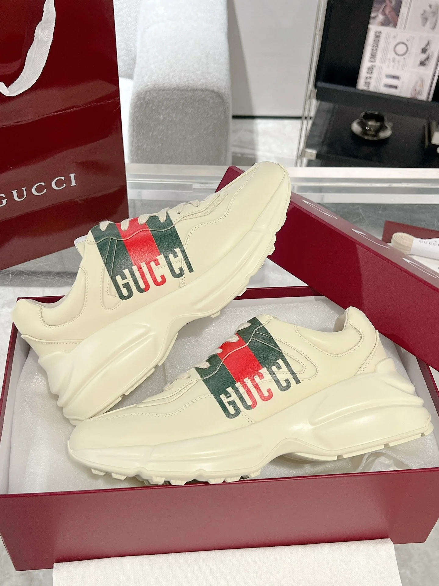Gucc 25fw rhyton series dad's shoes