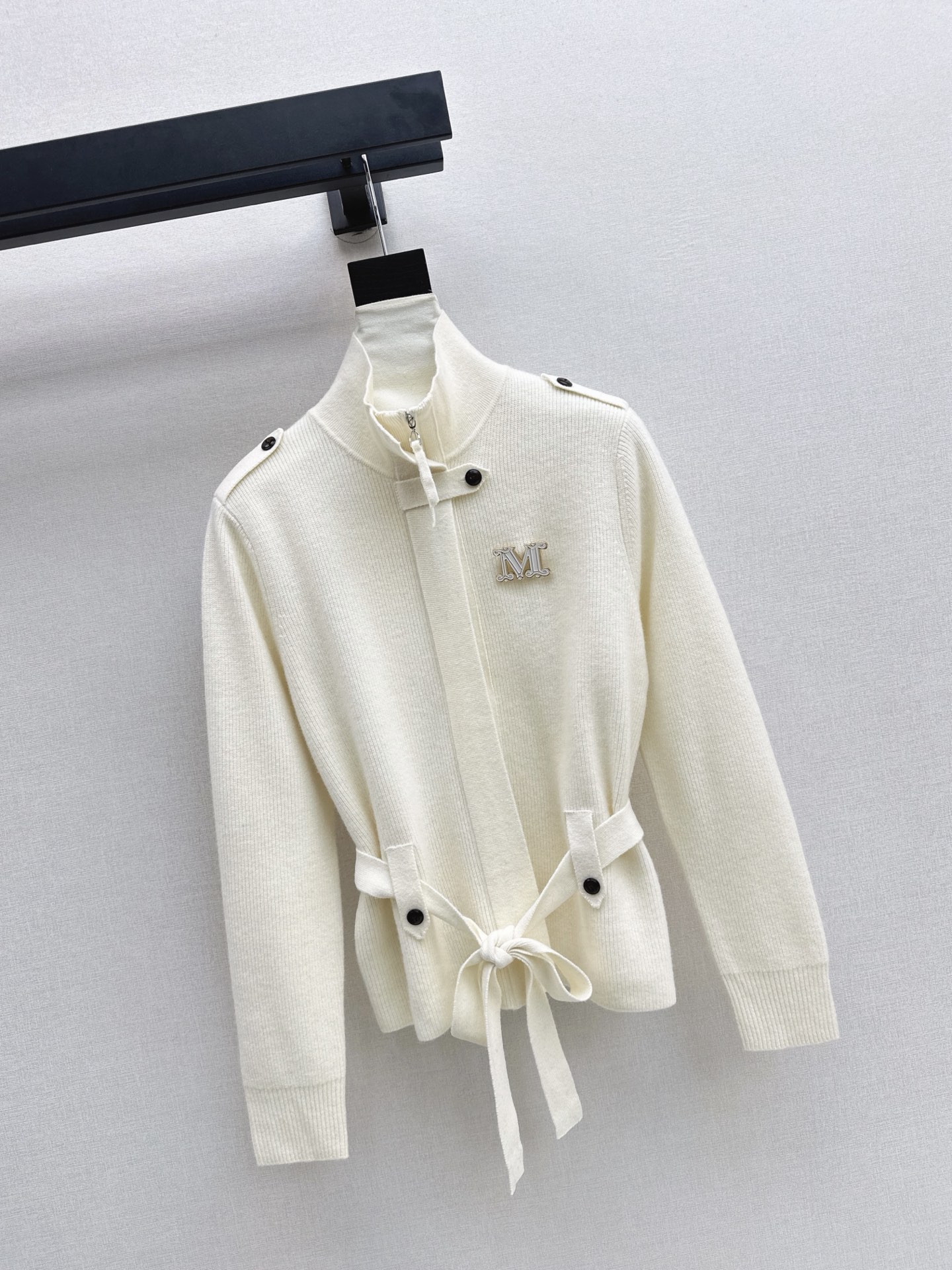 Max 26fw woolbelted cardigan