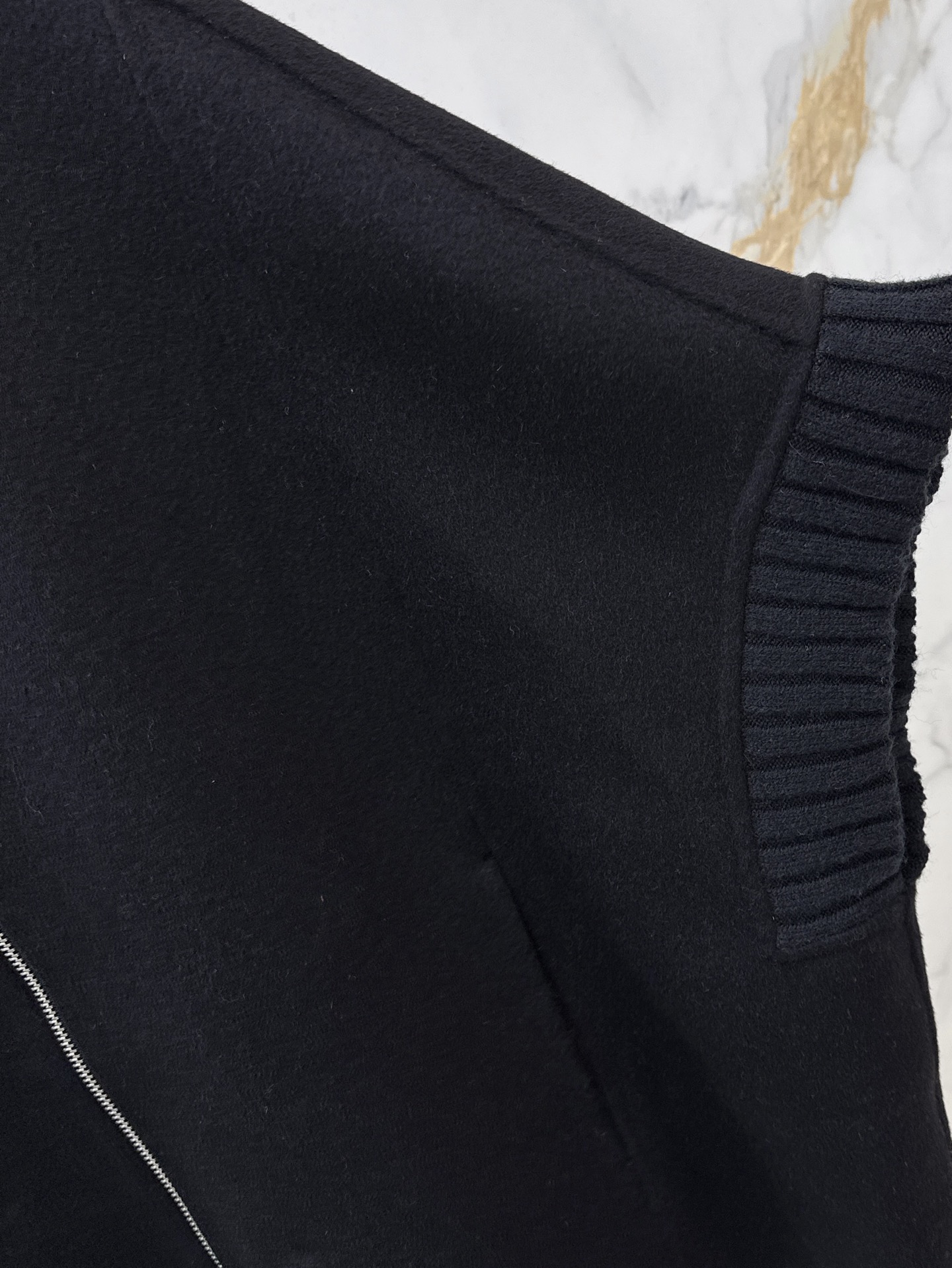 Max 26fw wool cape jacket