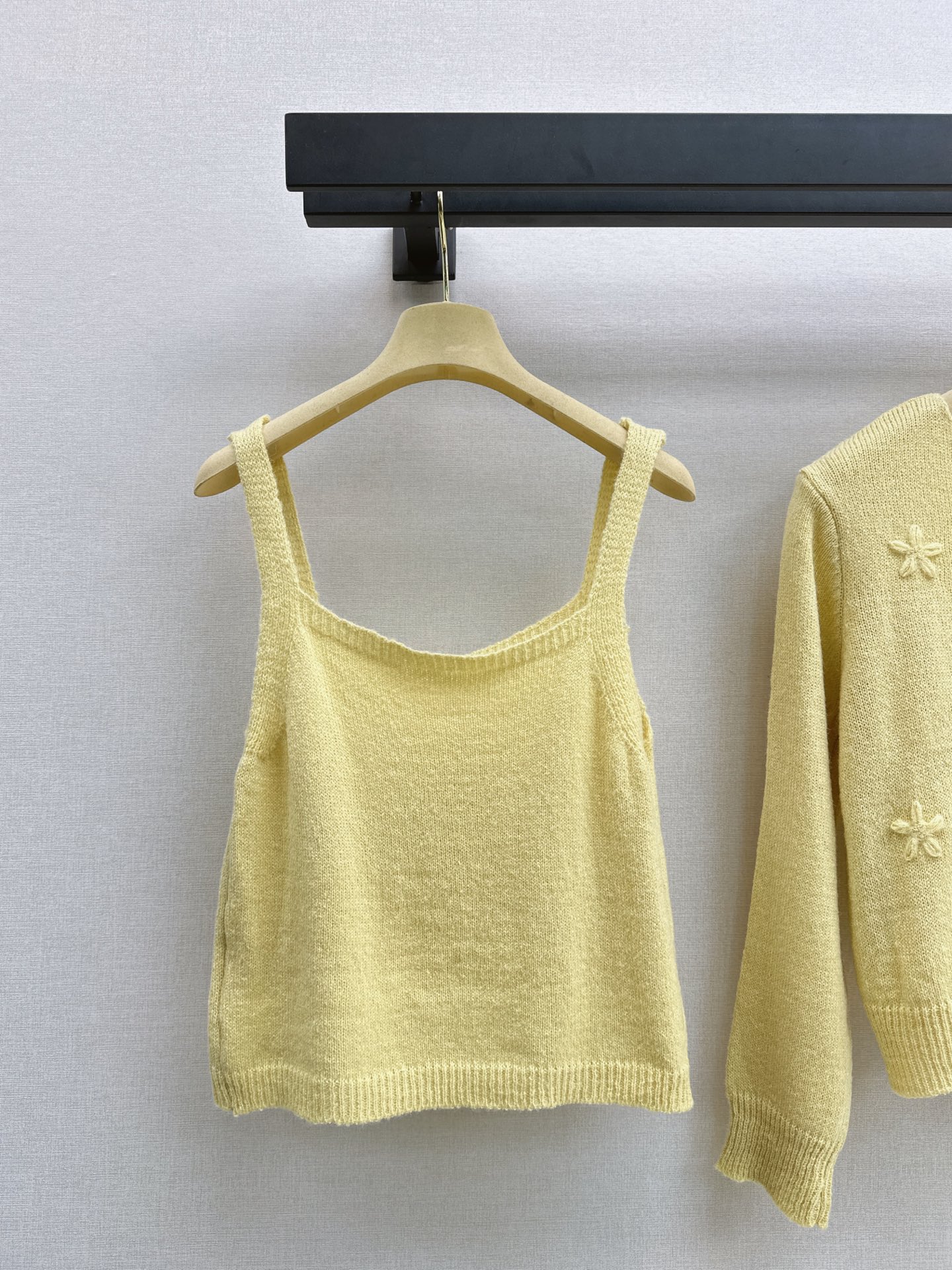 Miu 26fw knit camisole cardigan sets