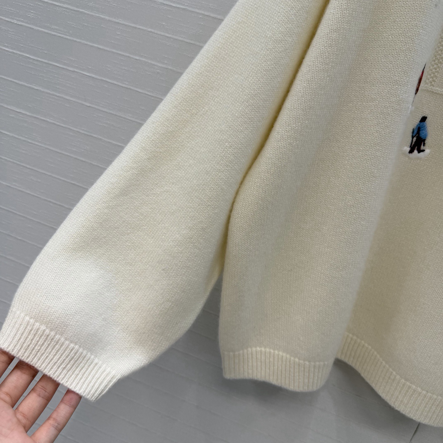 Dio 26fw cashmere sweater