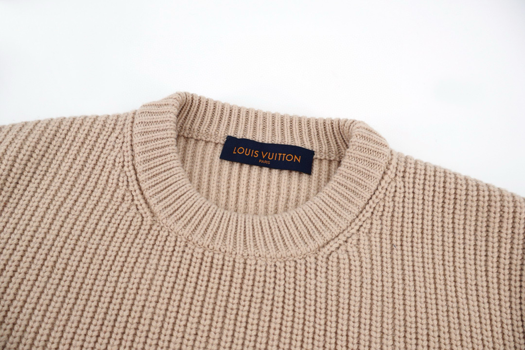 Loui 26fw jacquard sweater
