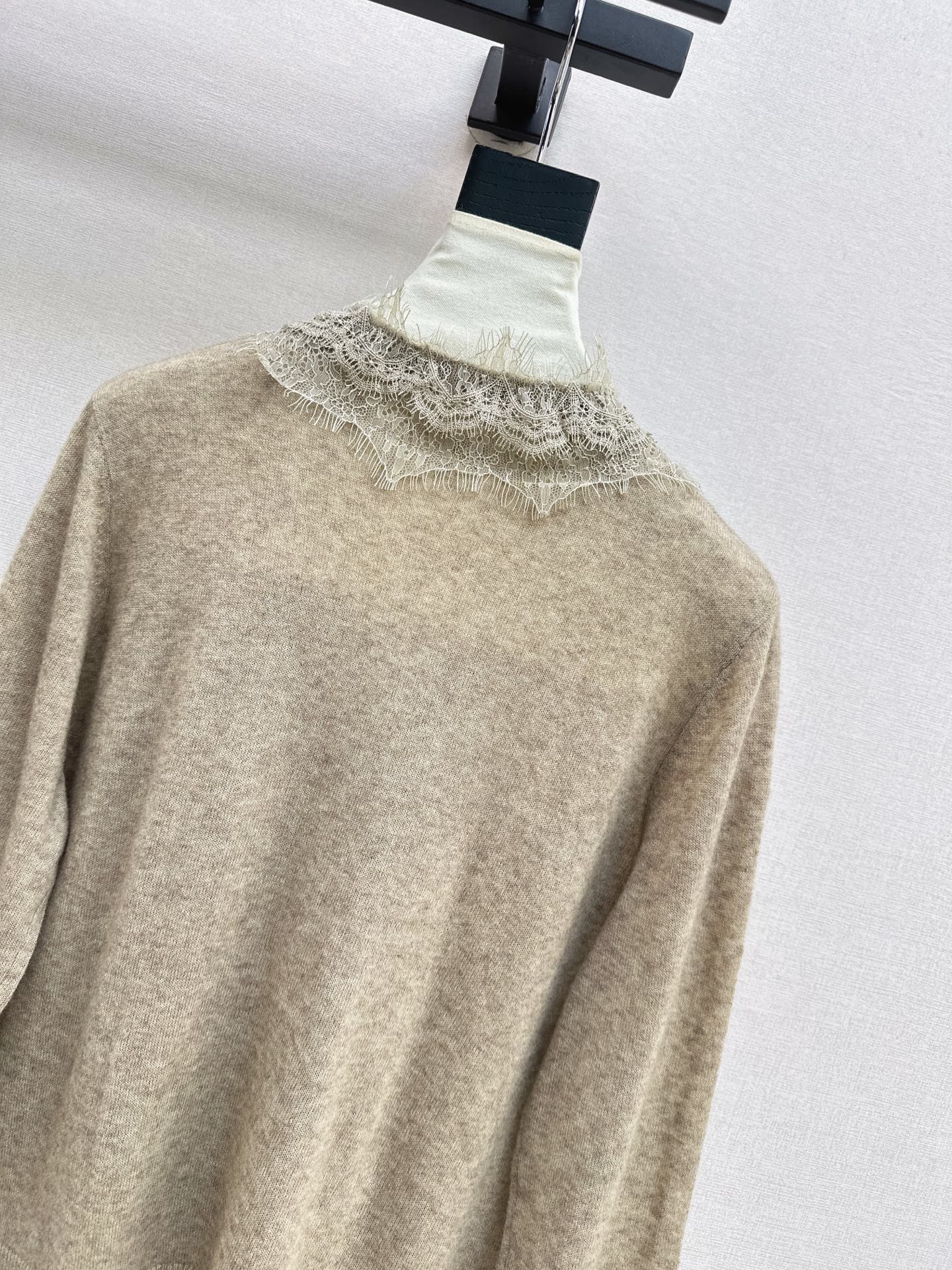 ES 26fw lace contract knit cardigan