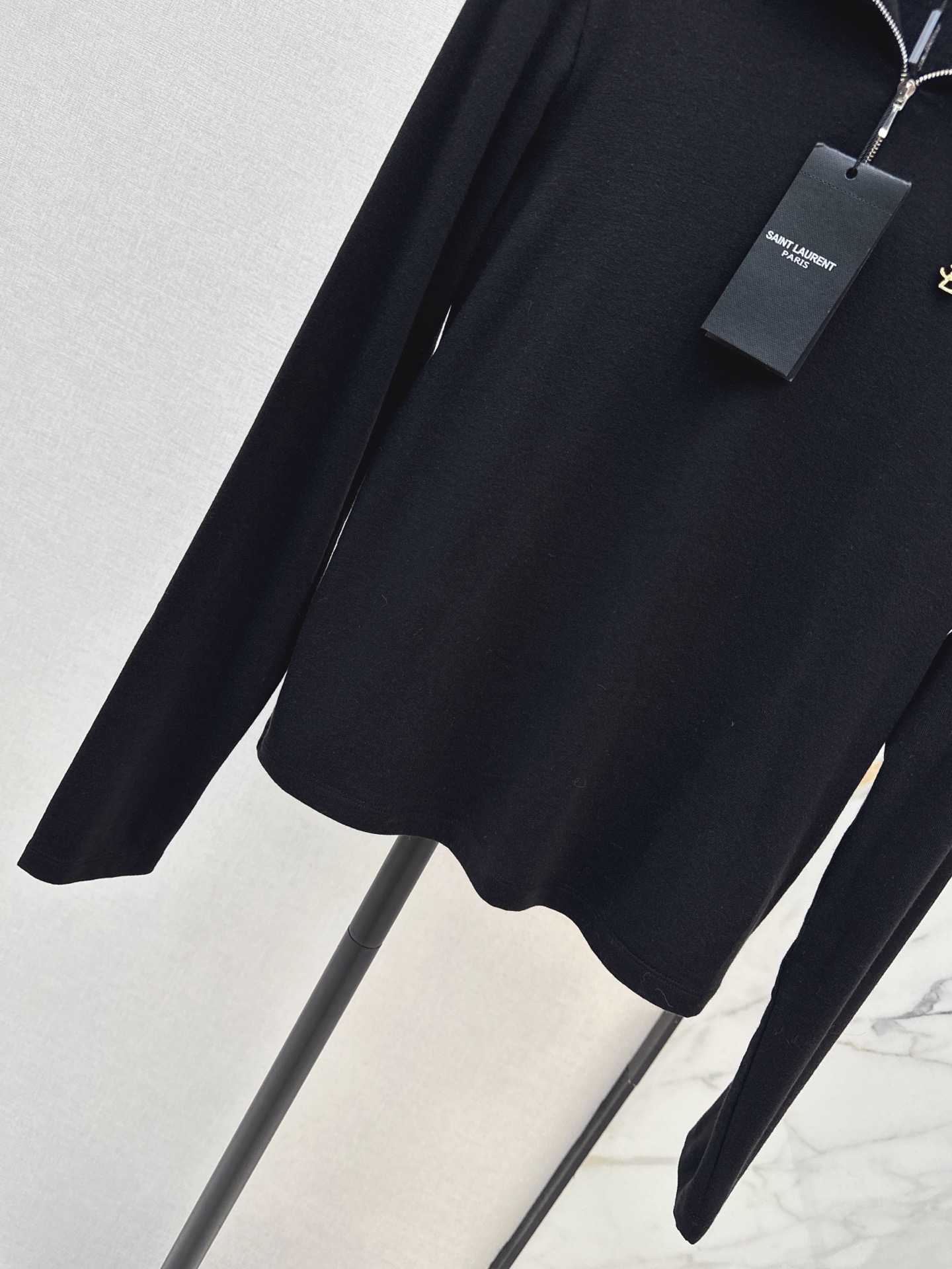 Sain 26fw zip-up knit basic tee