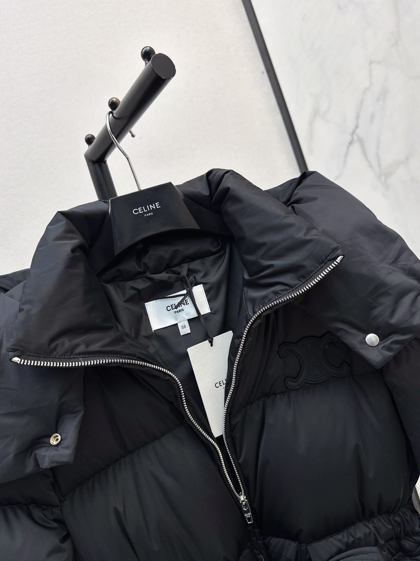 Celi 26fw hooded belted down jacket