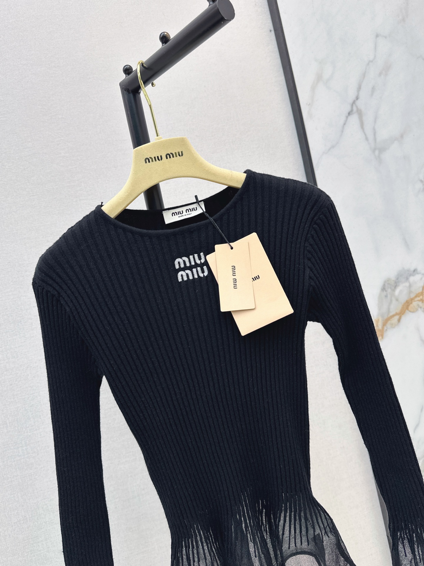 Miu 26fw contract mest knitwear
