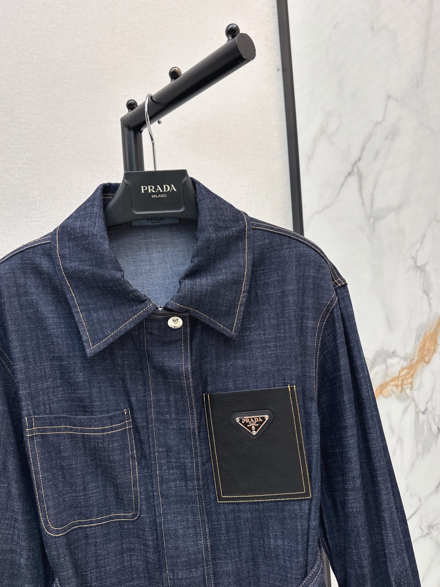 Pra 26fw belted denim jacket