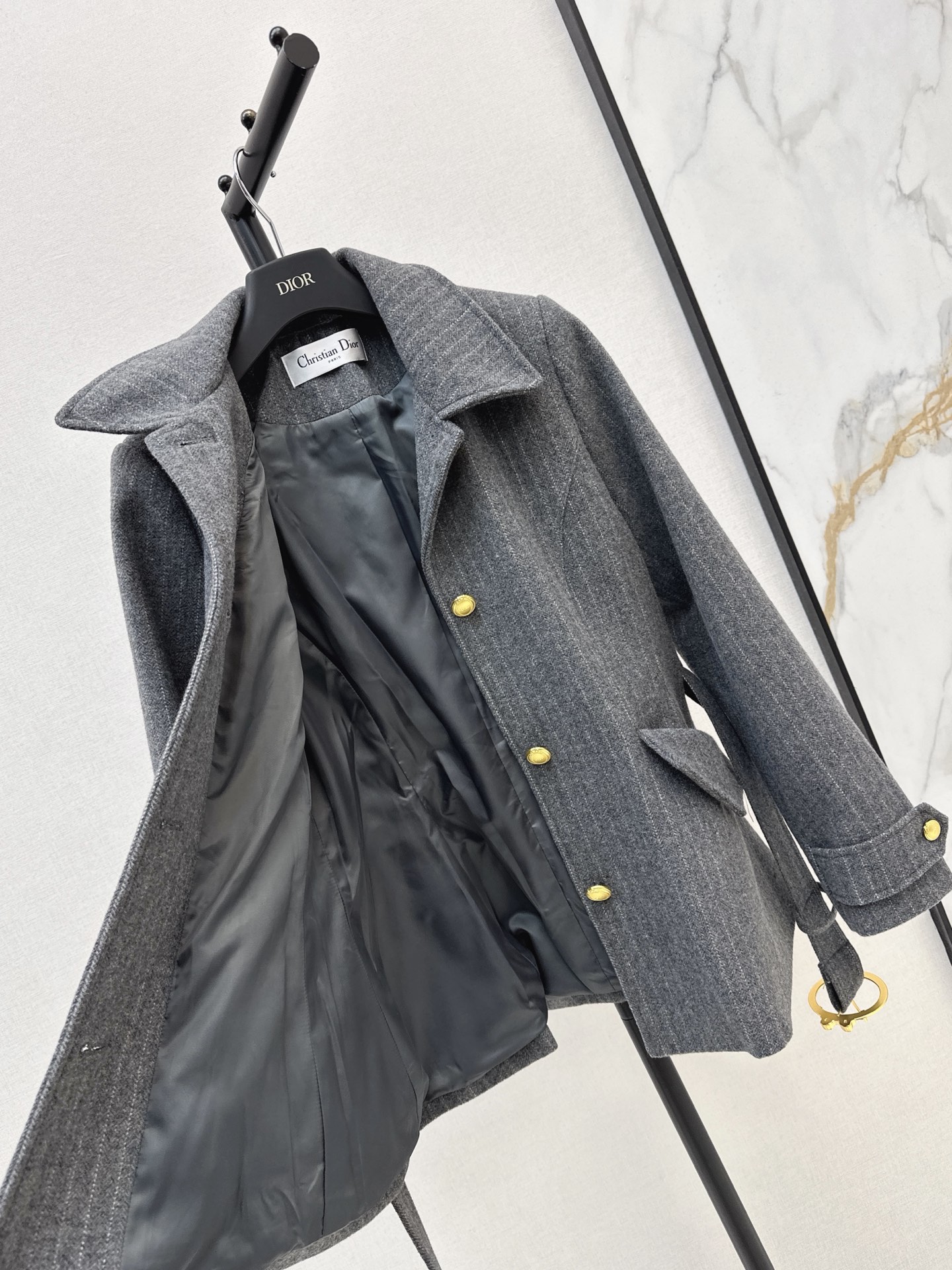 CD 26fw  herringbone belted jacket