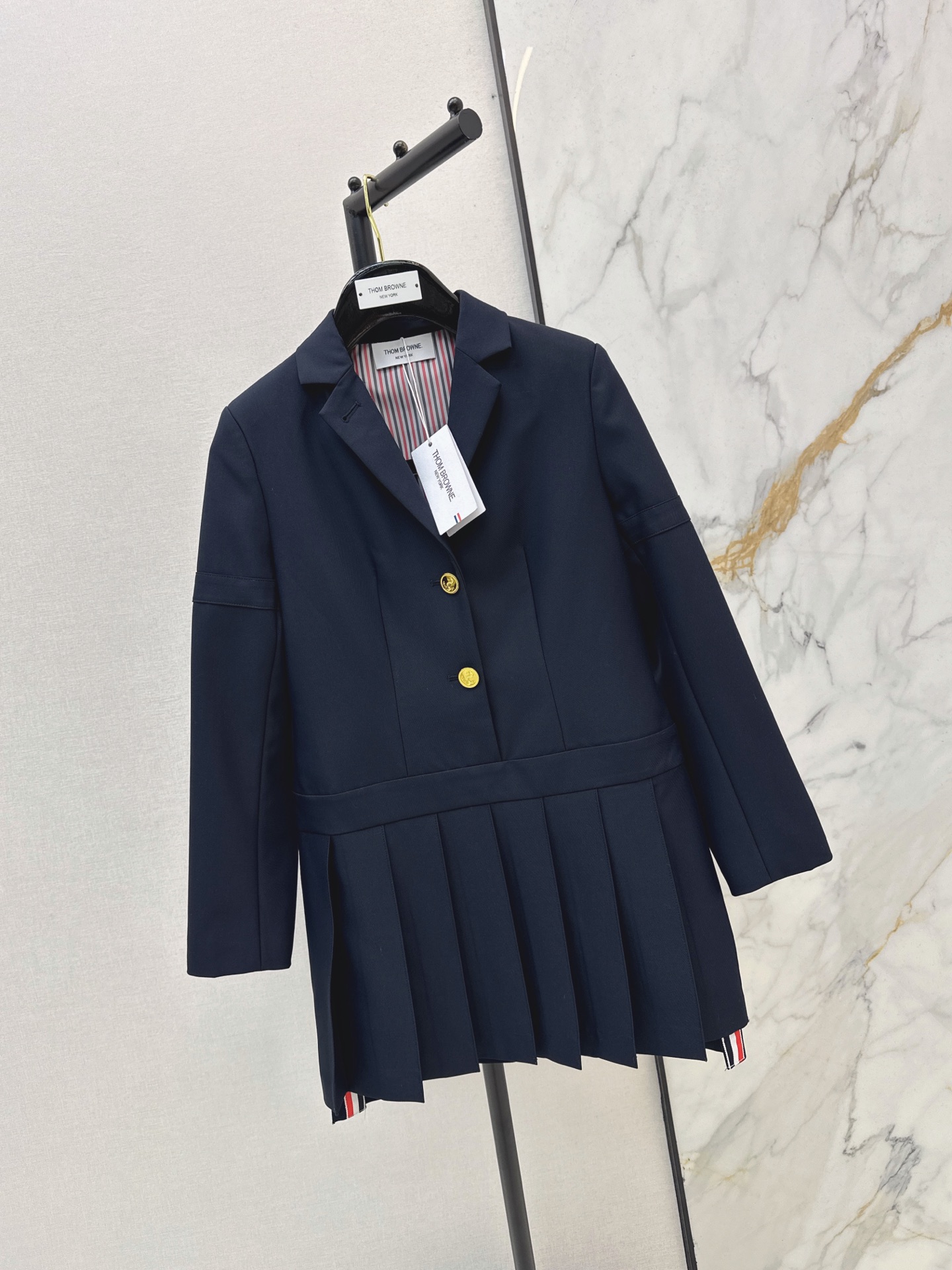 Thom 26fw contract pleated dress