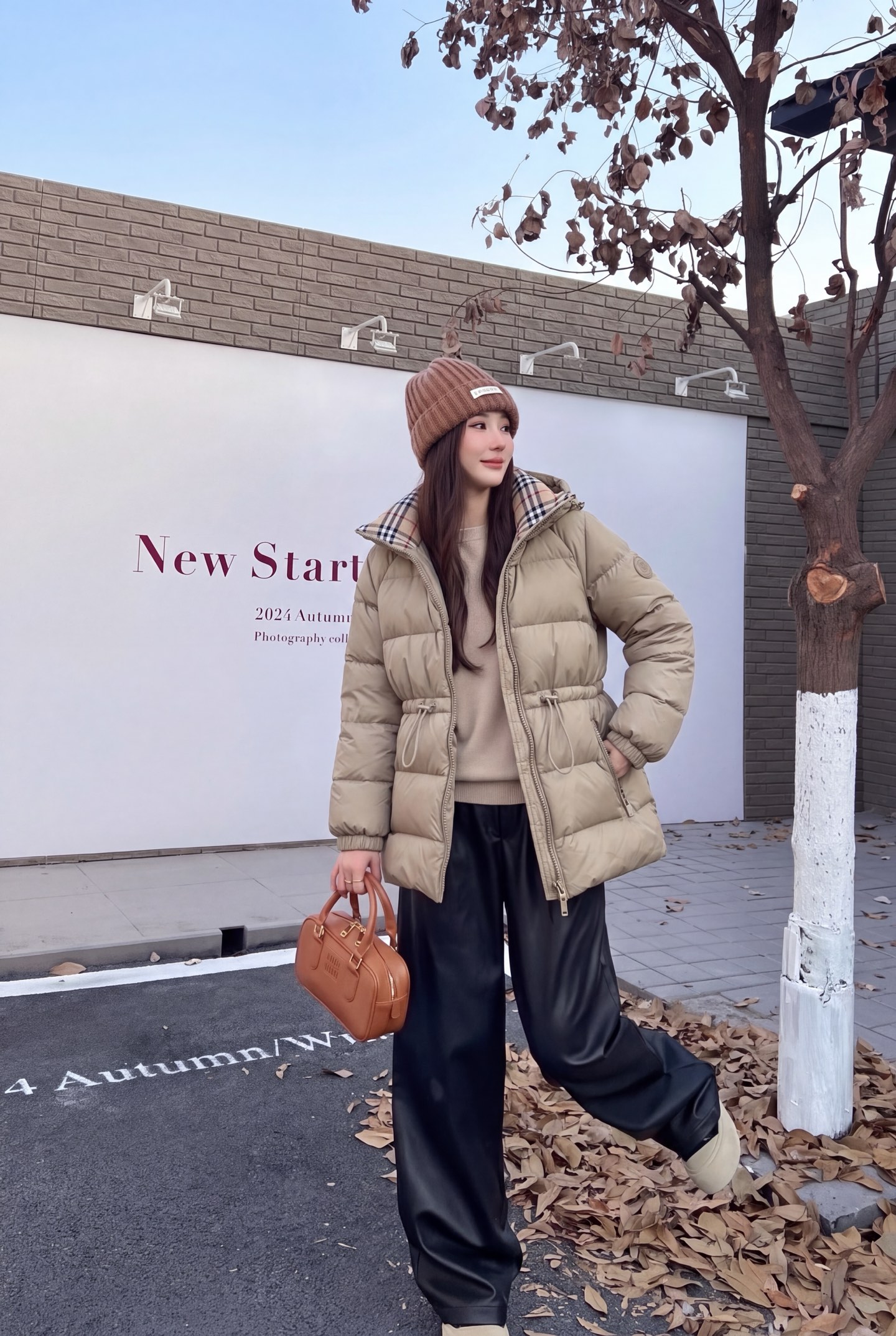 Bur 26fw hooded drawstring down jacket