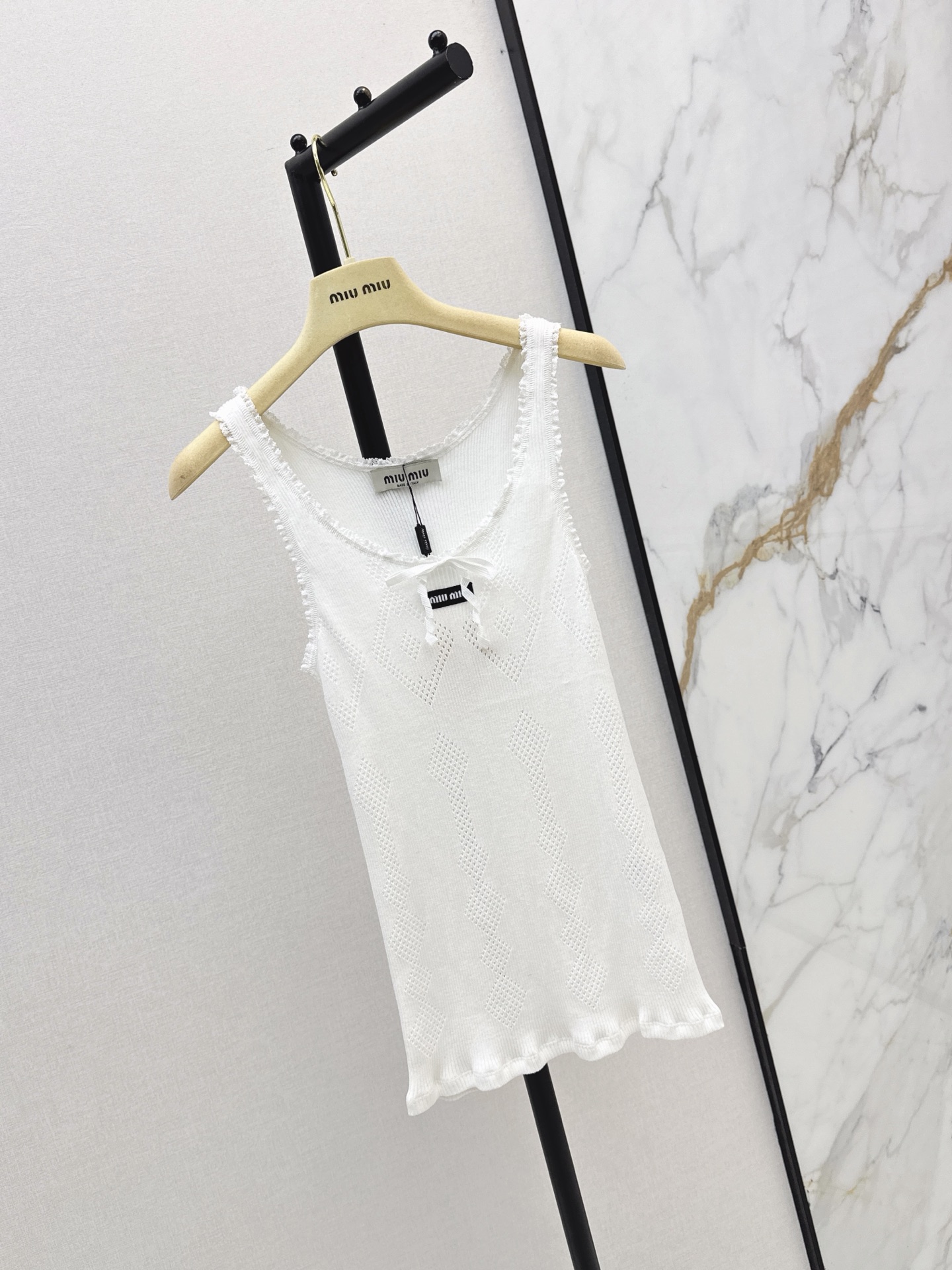 Miu 26fw lace trim vest