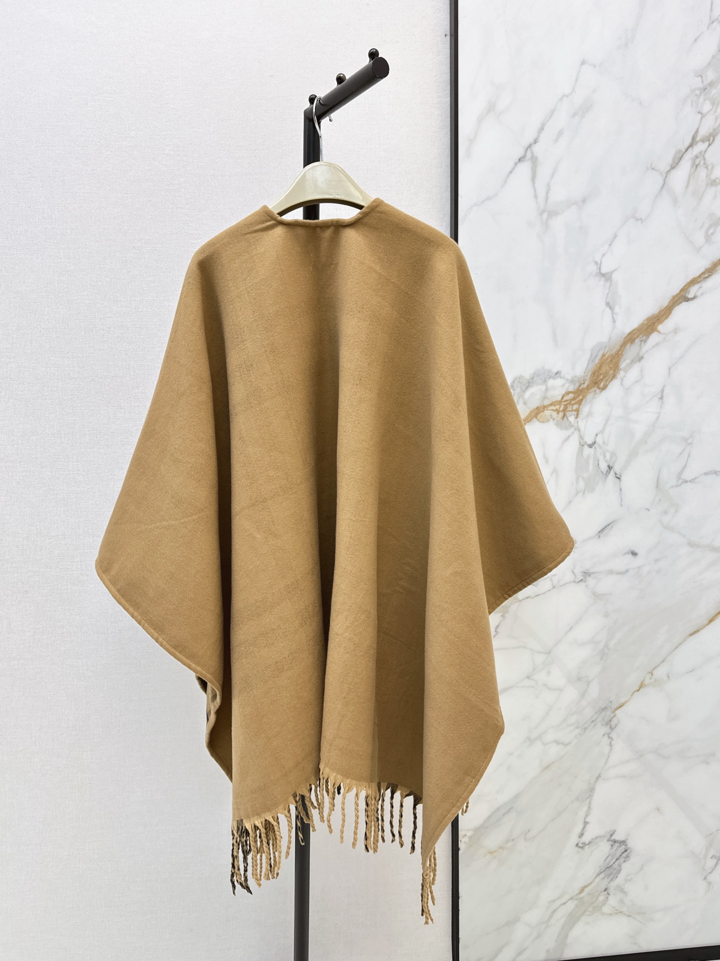 BUR 26fw cashmere shwals cape