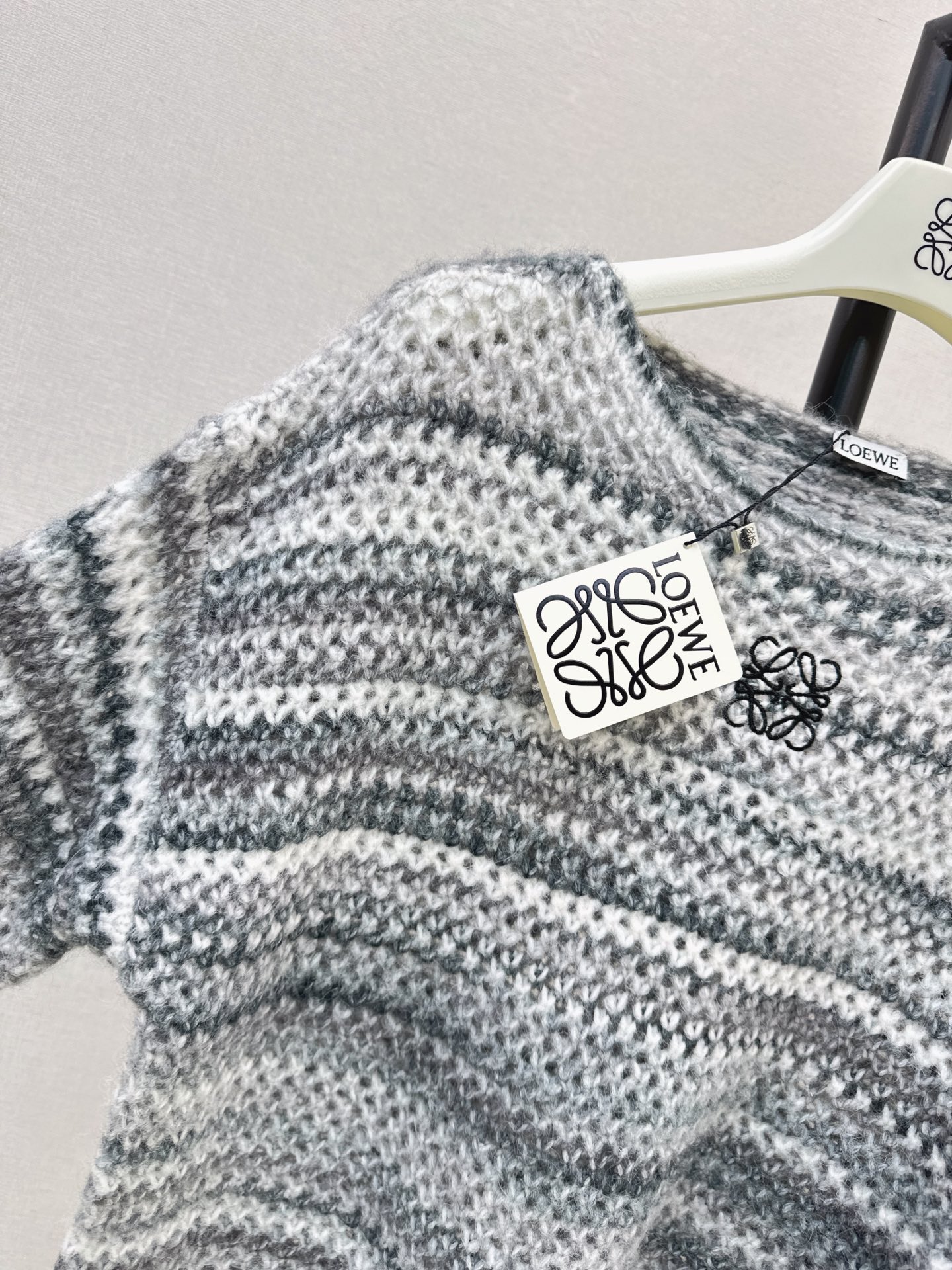 Loe 26fw stripe hollow knit sweater