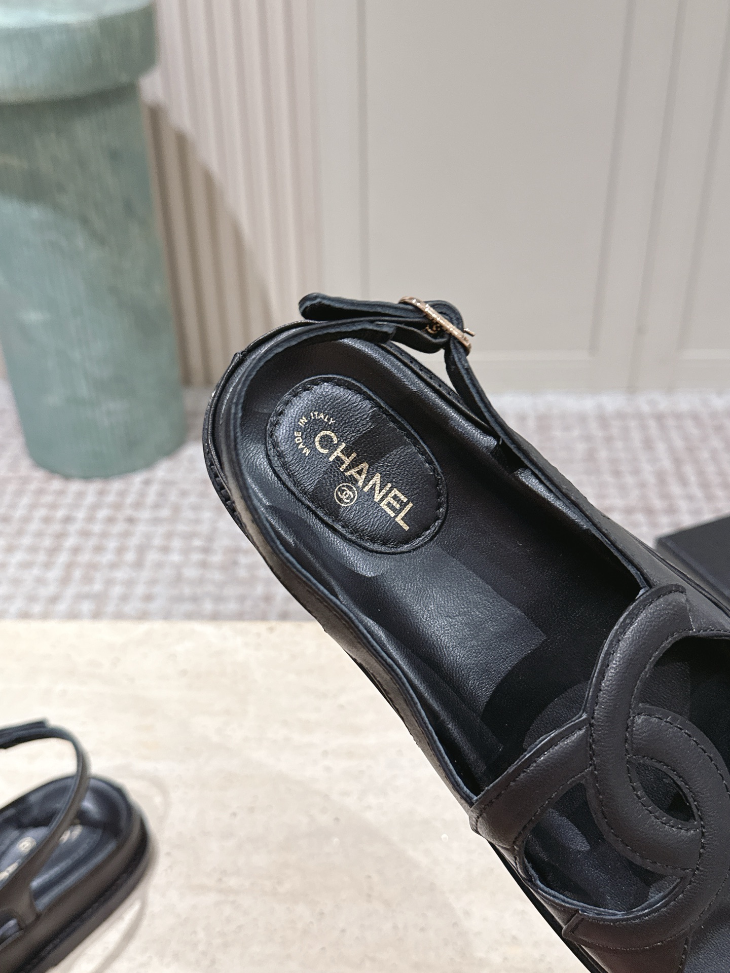 Chan 26fw sandals