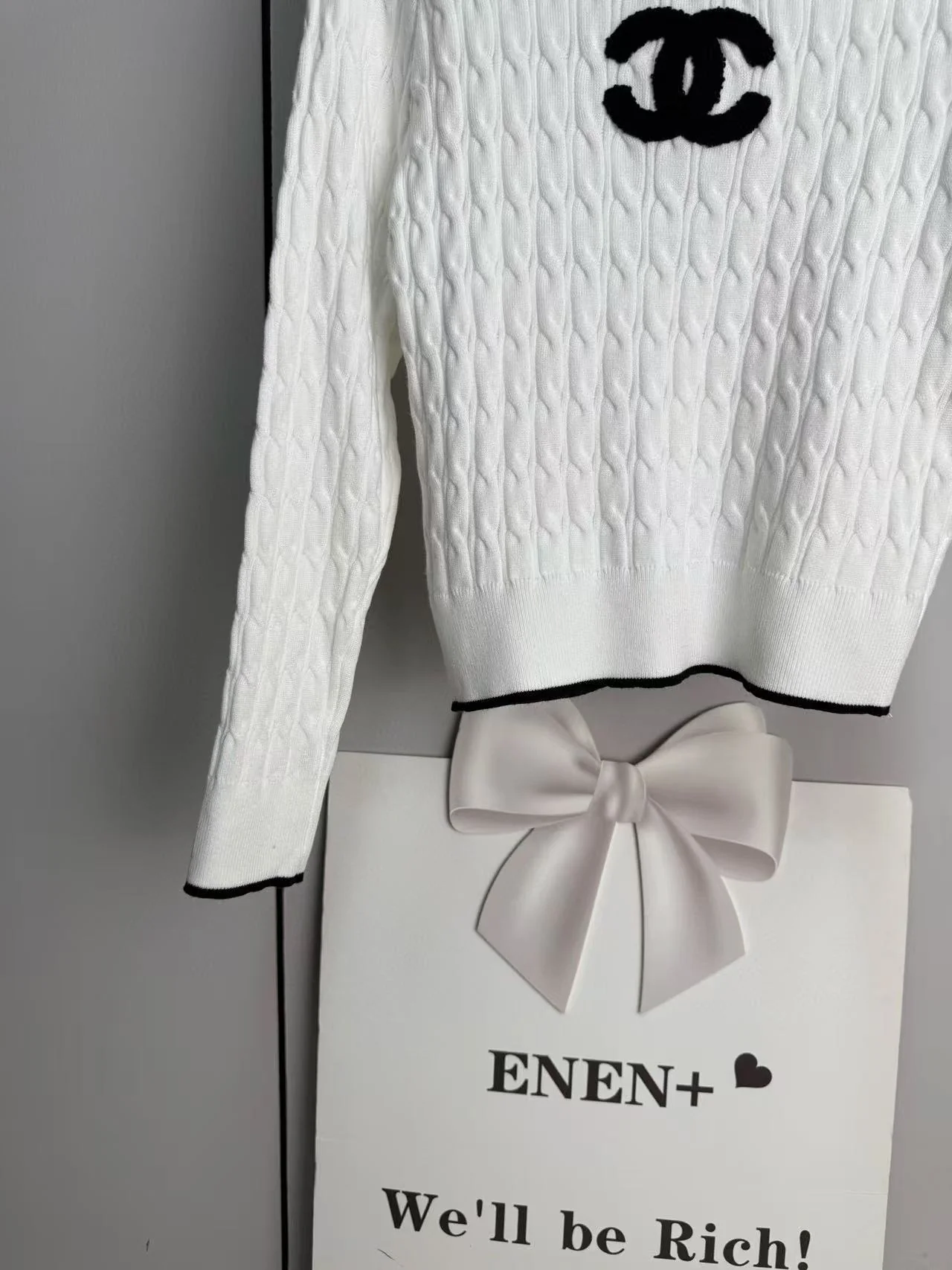 Chan 25fw knitted sweater