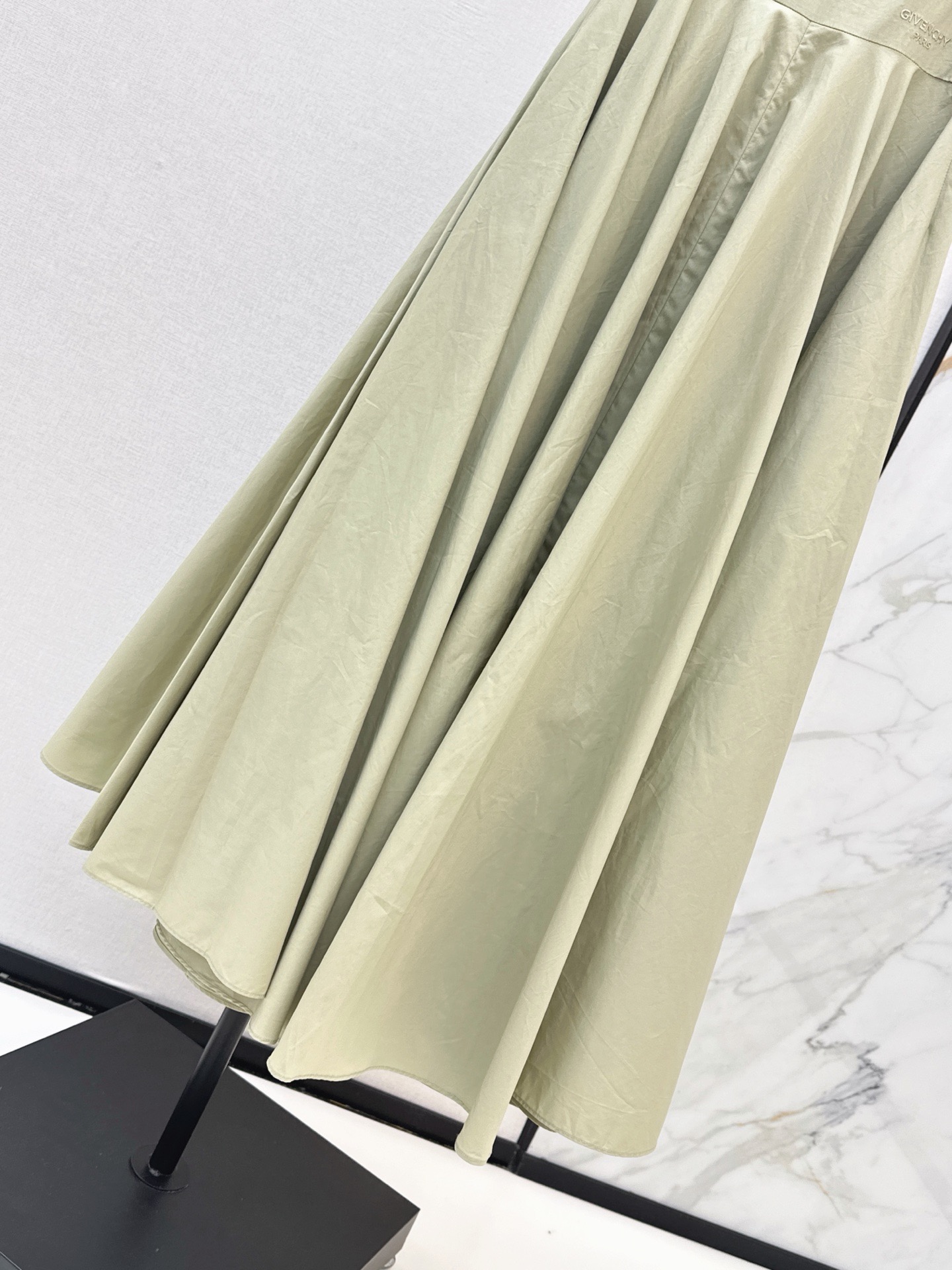 Giv 26ss slip dress