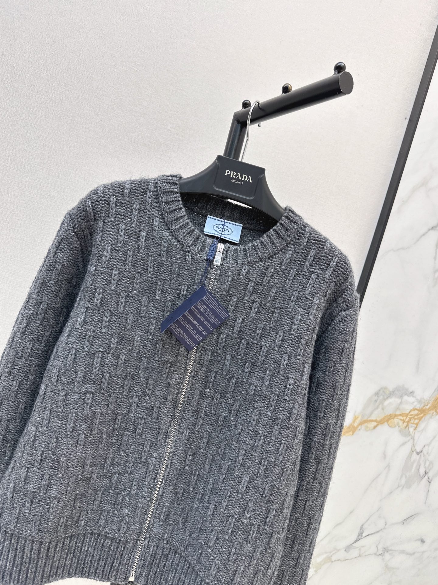 Pra 26fw cable zipper knit jacket