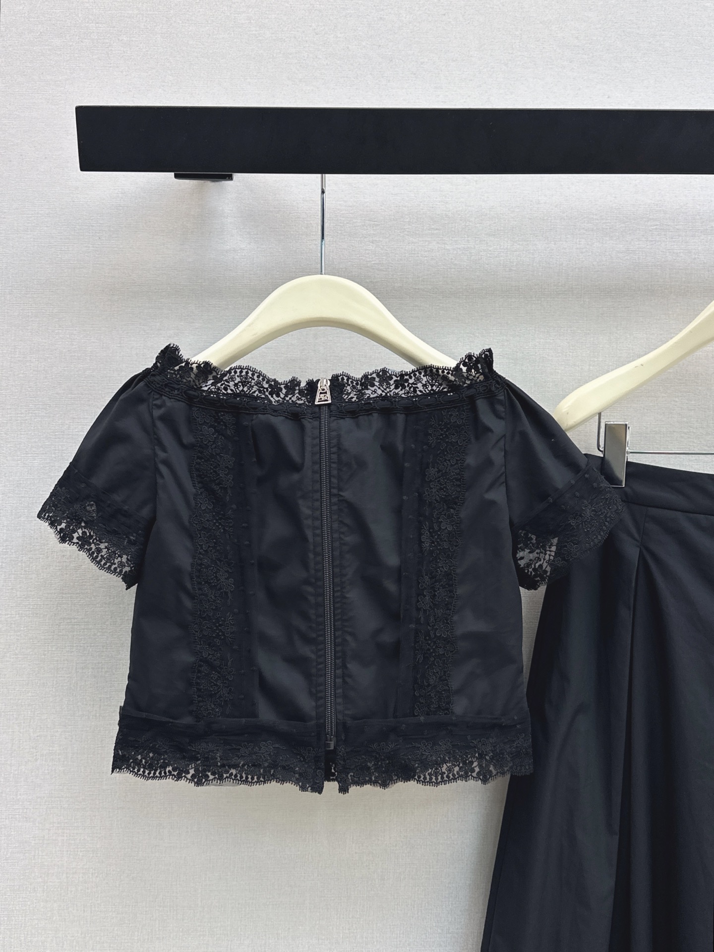 ES 26ss cropped shirt skirt sets