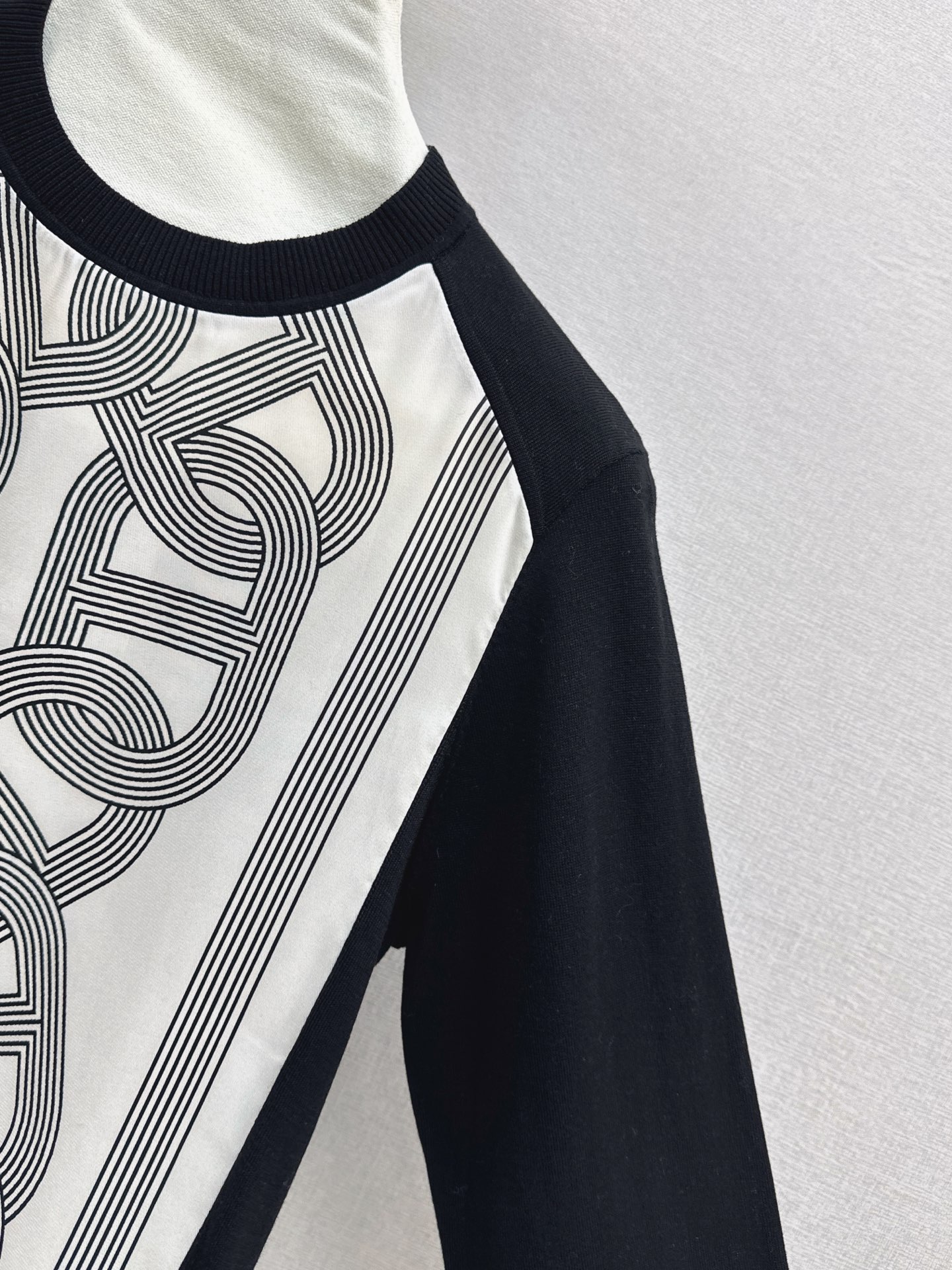 Her 26fw print knitwear