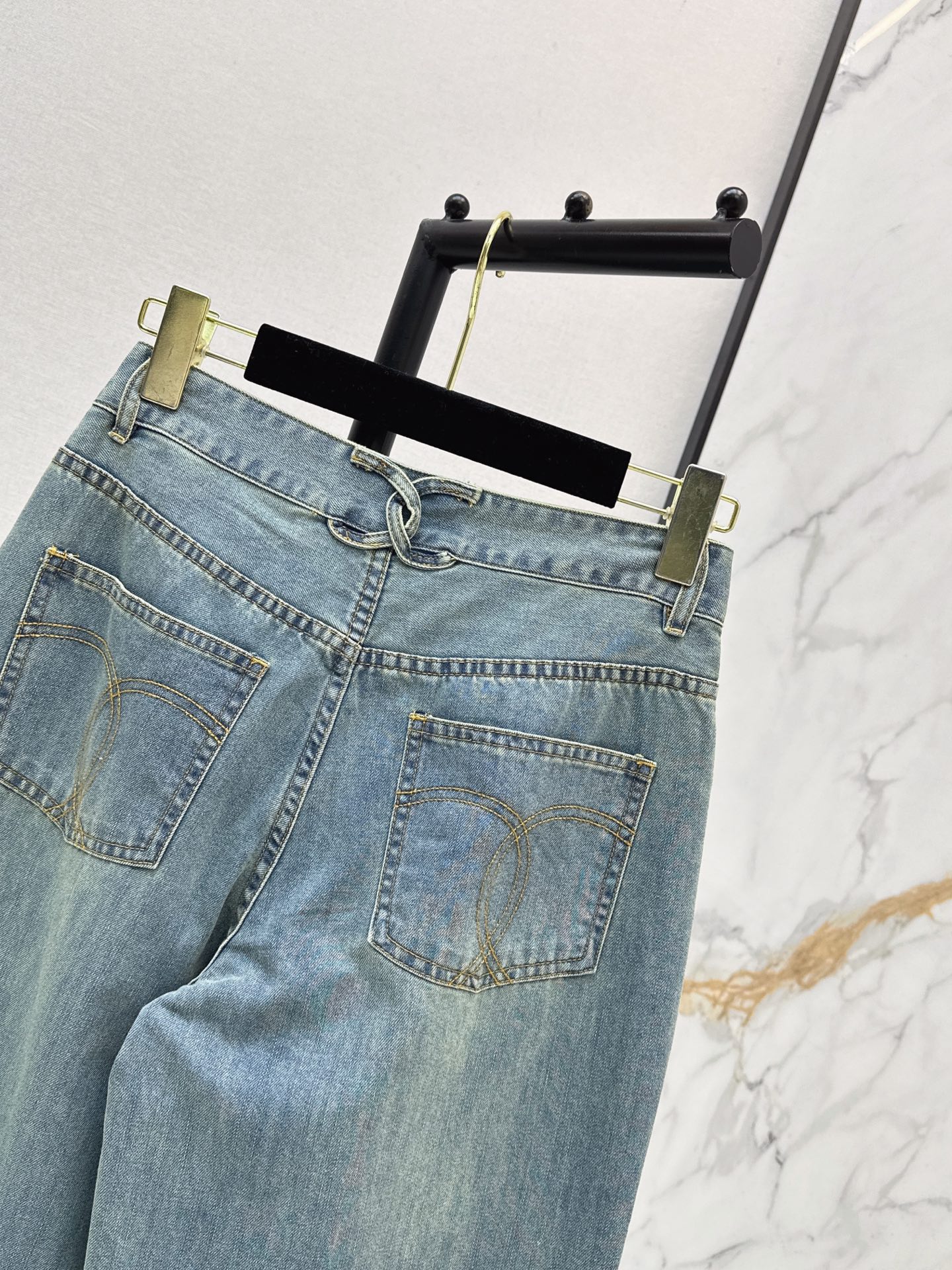 Chan 26ss straigh-leg jeans