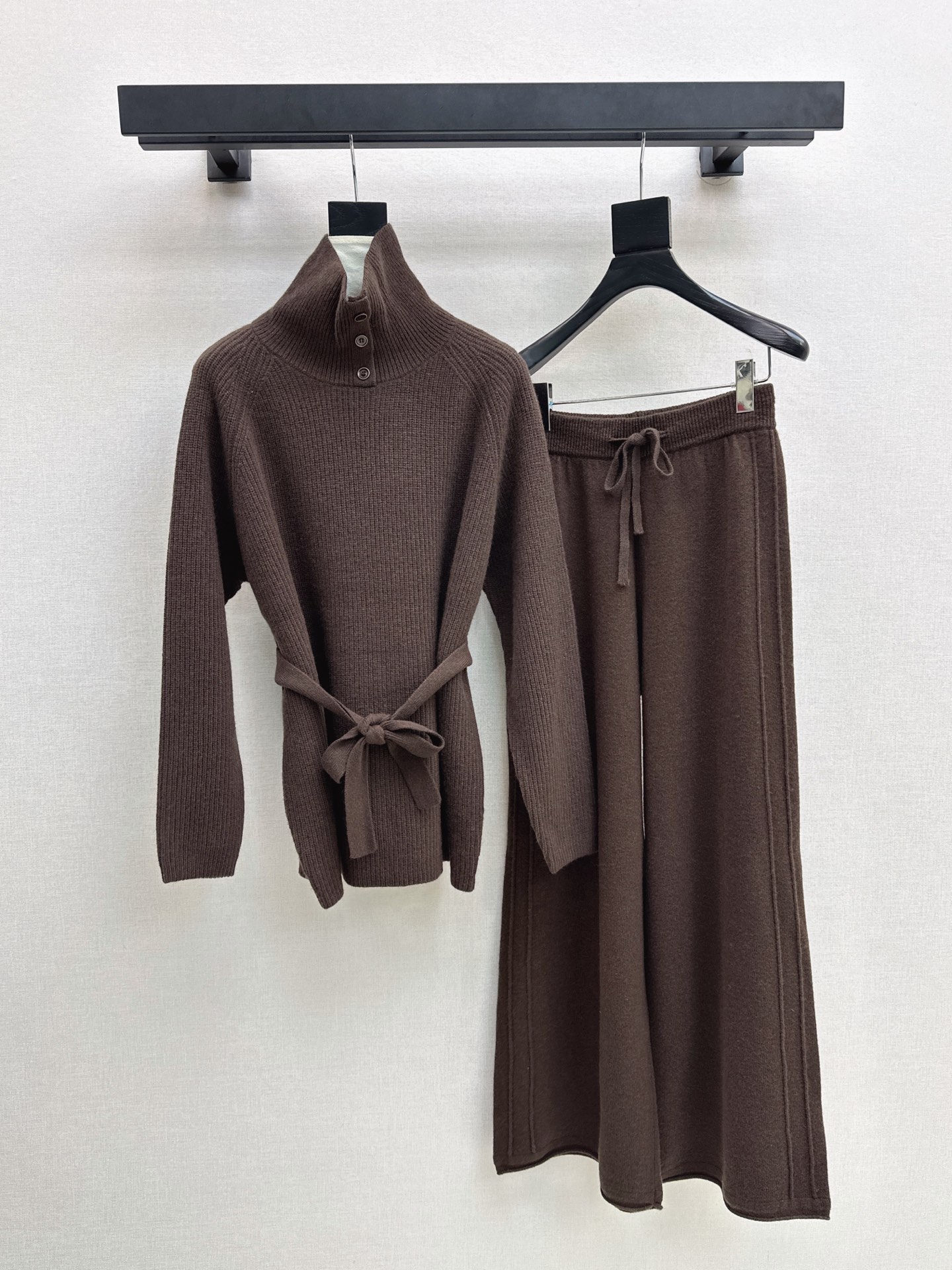 Her 26fw wool sweater pants sets