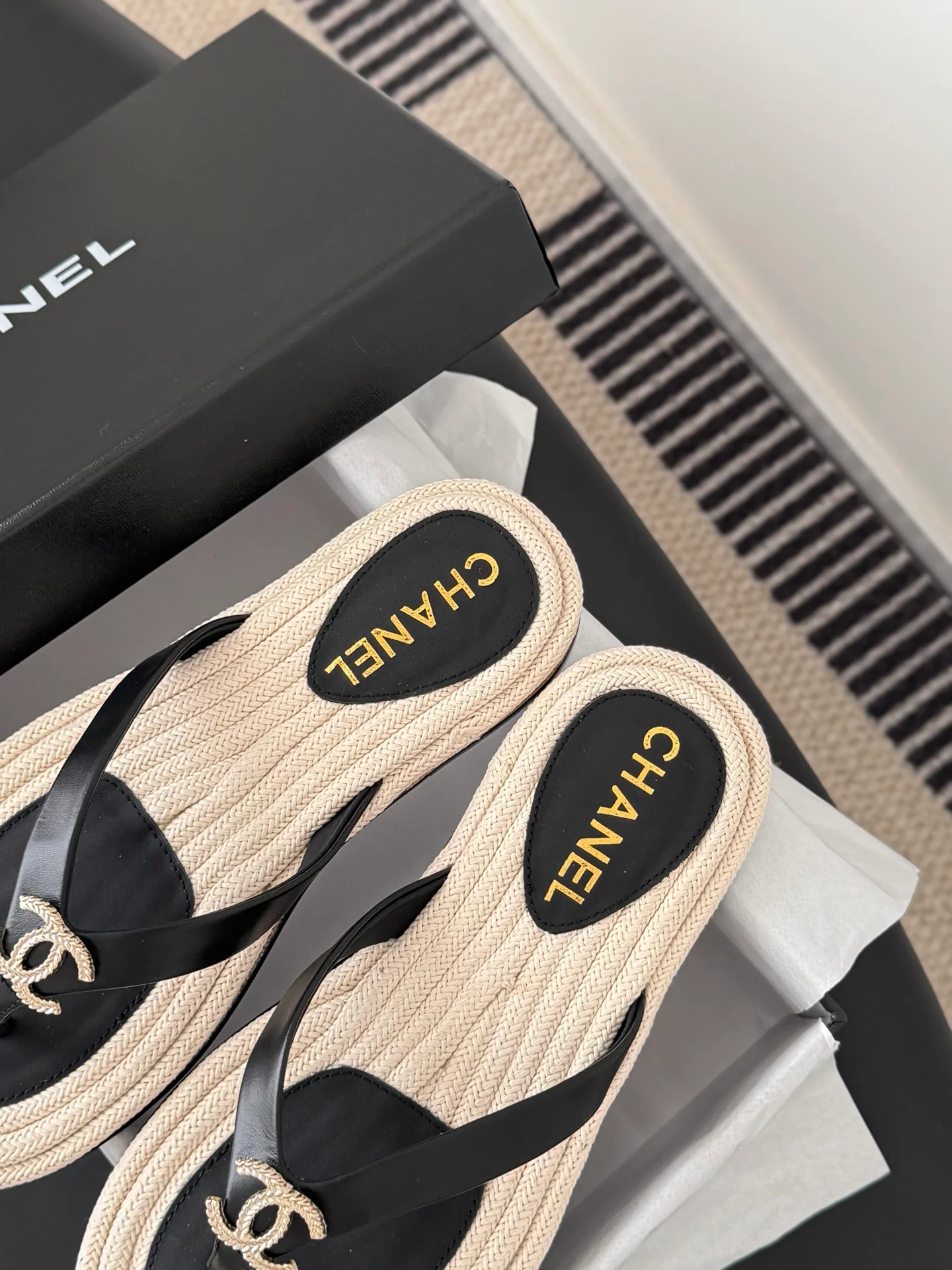 Chan 25K flip-flops