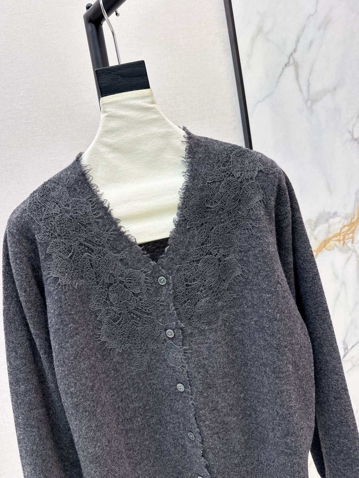 ES 26fw knit cardigan