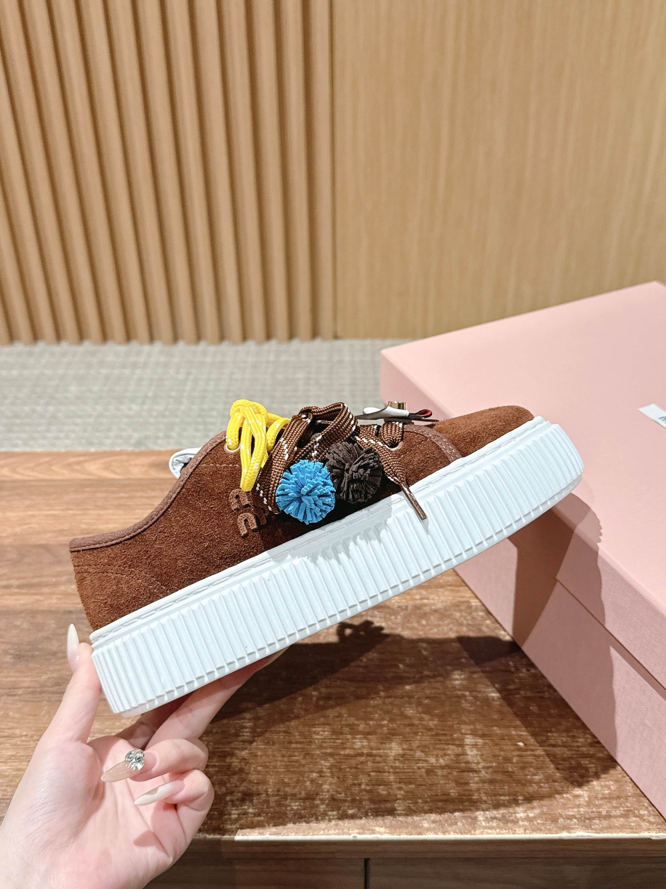 Miu 25fw casual shoes