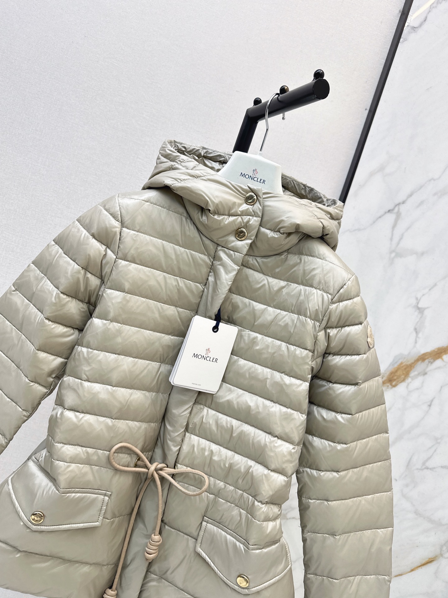 Monc 26fw Drawstring-Waist Puffer Jacket