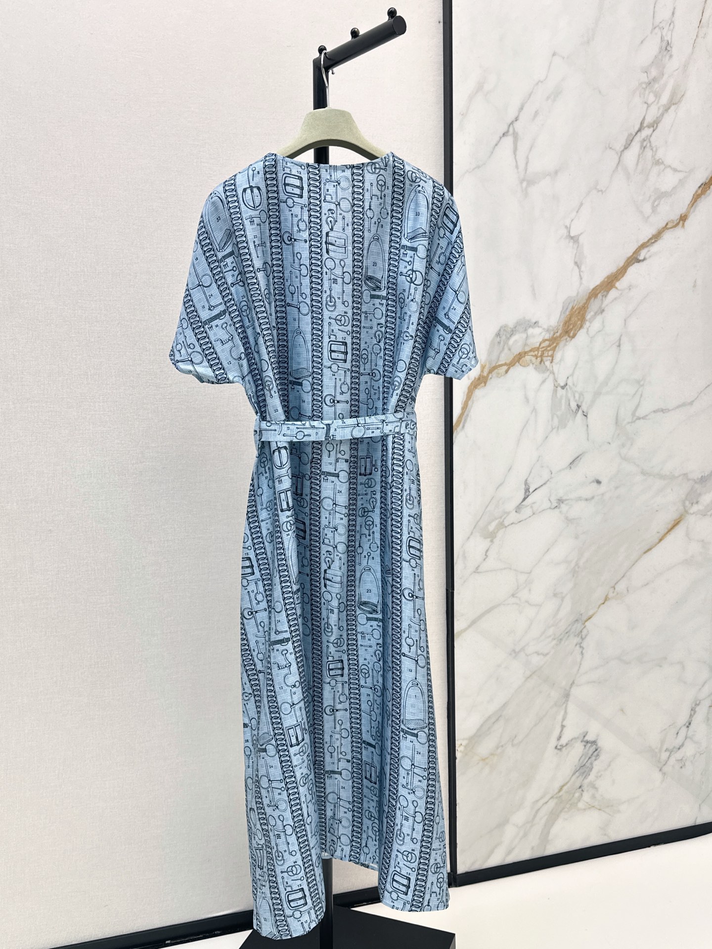 Her 26fw pring silk dress
