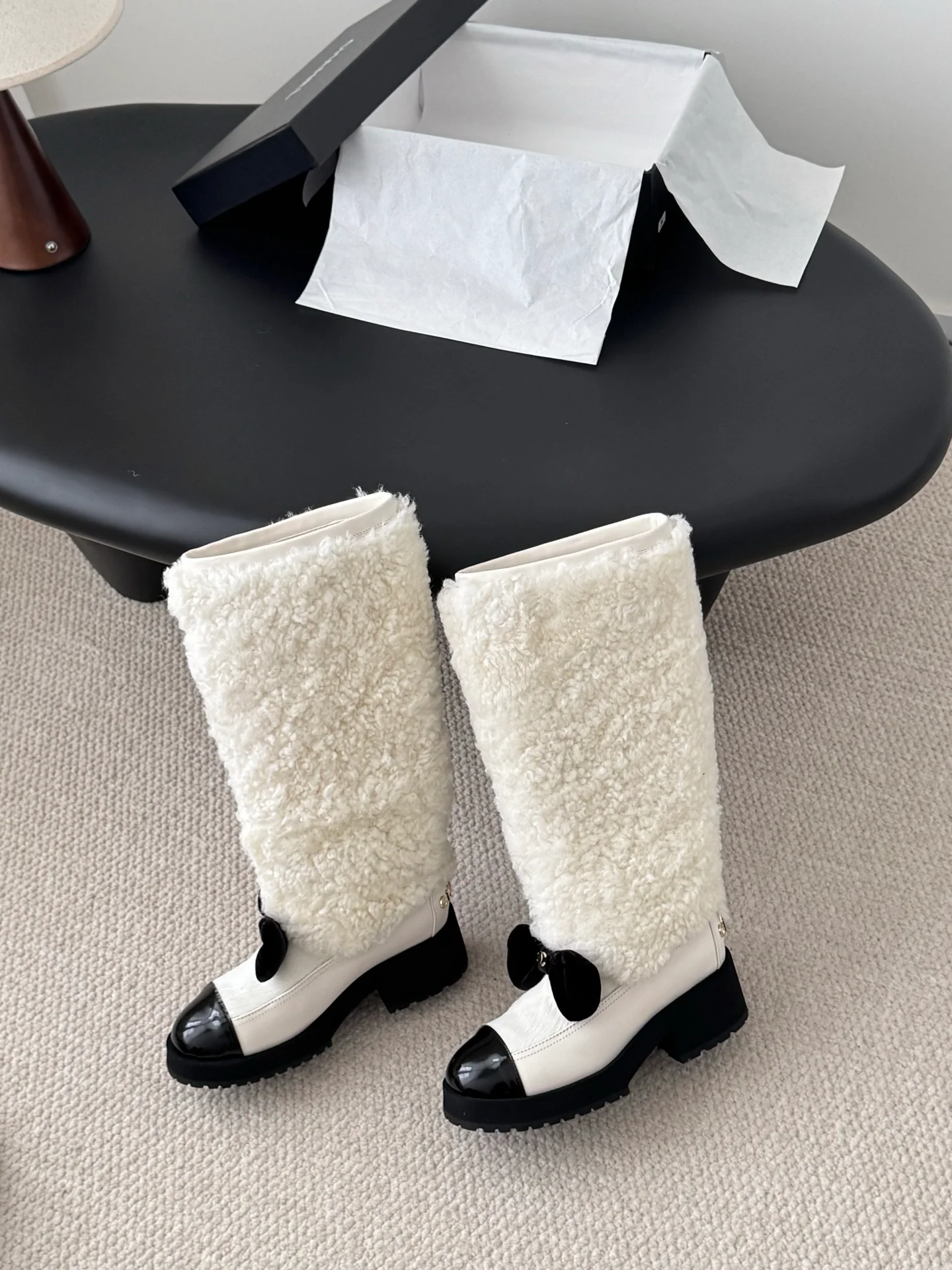 Chan 25fw plush half  boots with bow