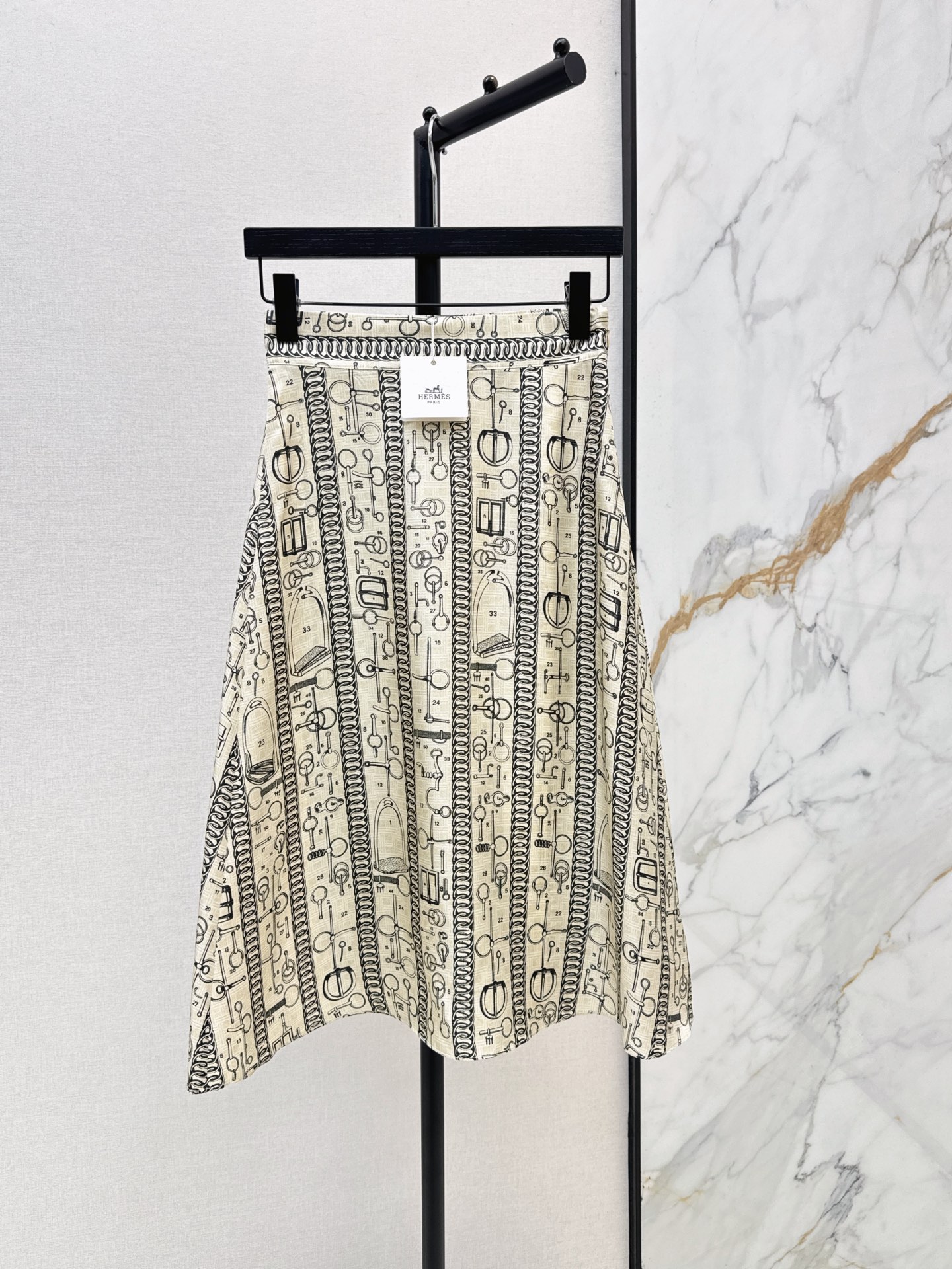 Her 26fw print silk pleated skirt