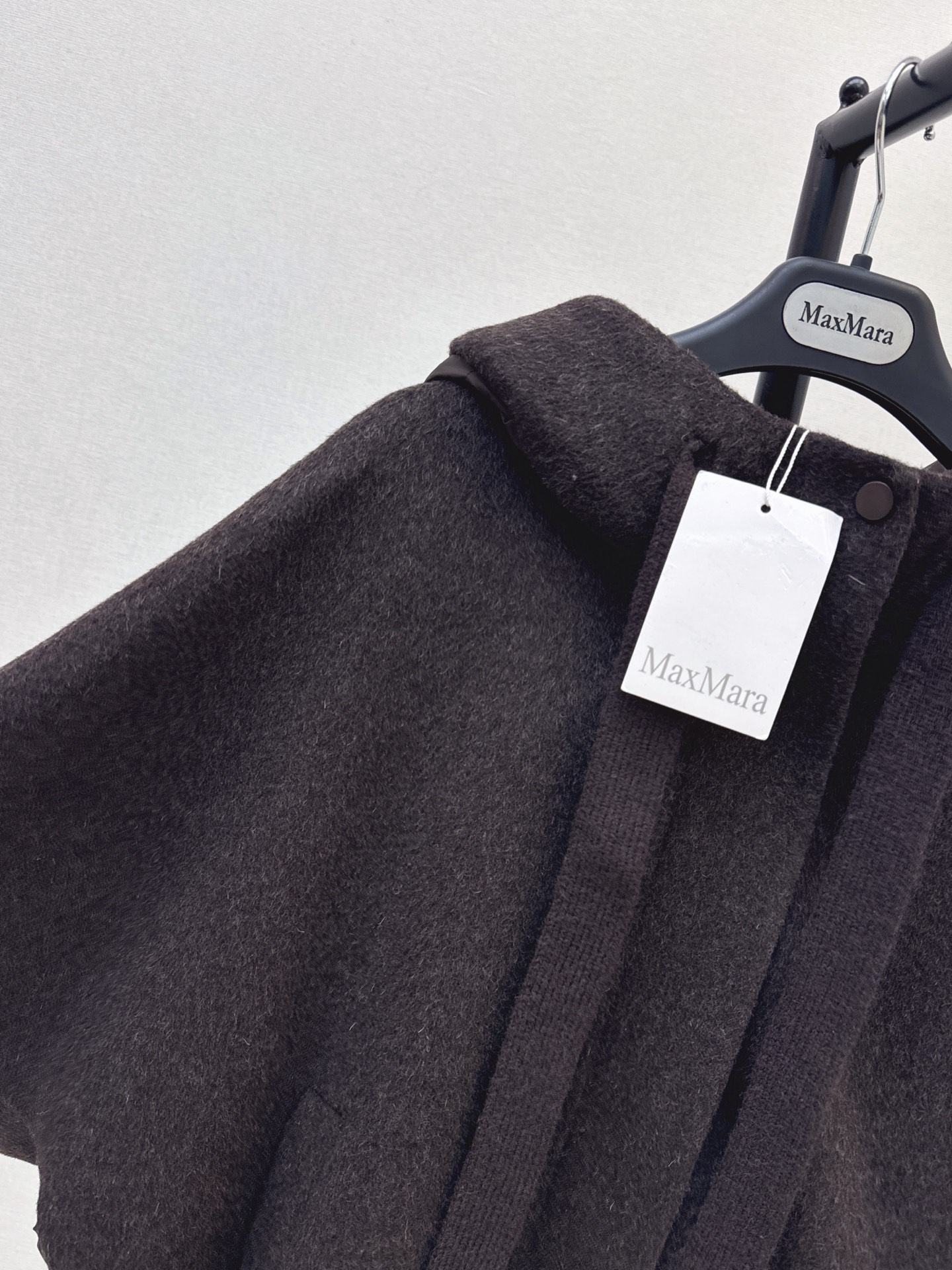 Max 26fw wool contract hooded down jacket