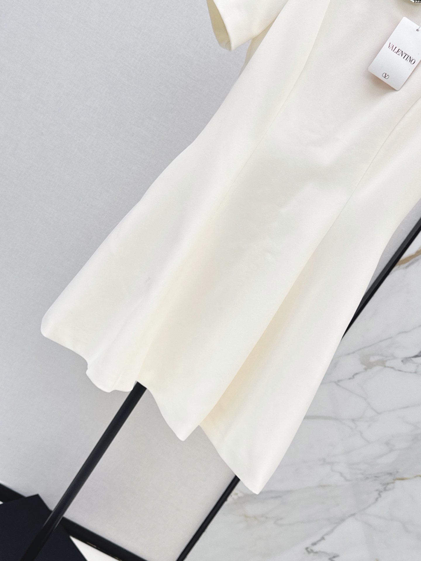 Valen 26fw rhinestone dress