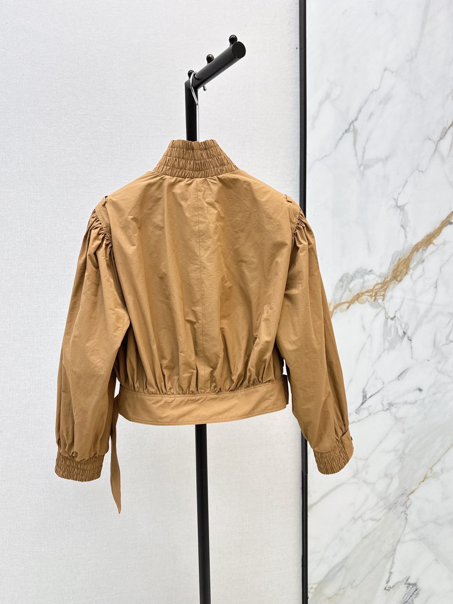 Chol 26fw cropped belted jacket