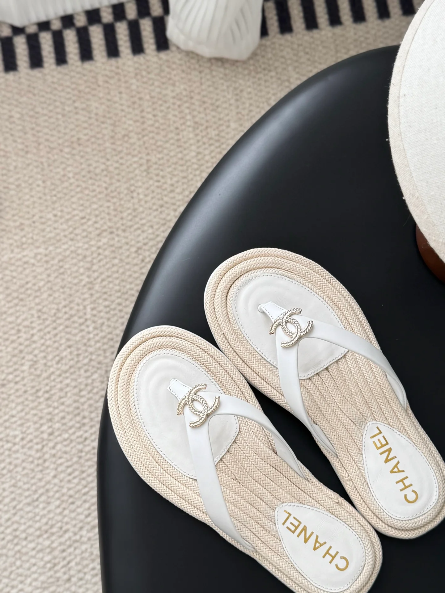 Chan 25K flip-flops