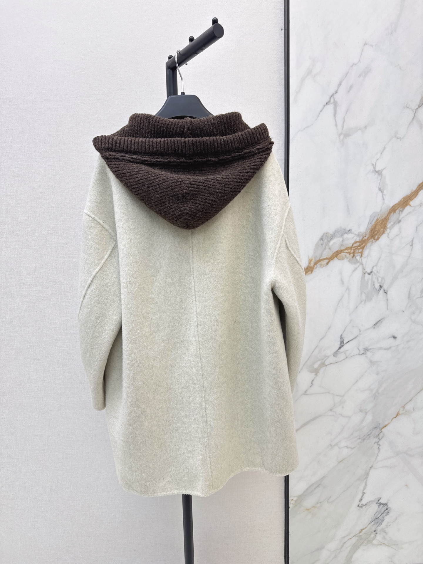 Max 26fw hooded overcoats