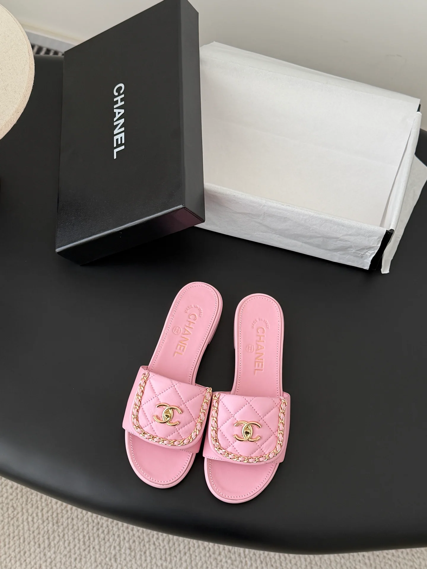 Chan 26ss sandals