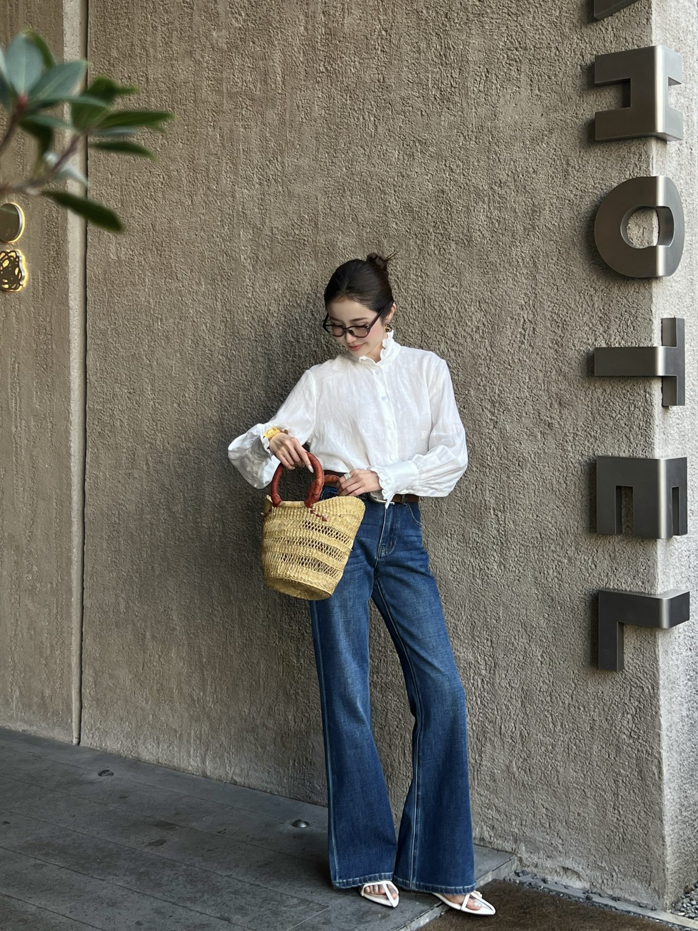 Valen 26fw lace trim linen shirt