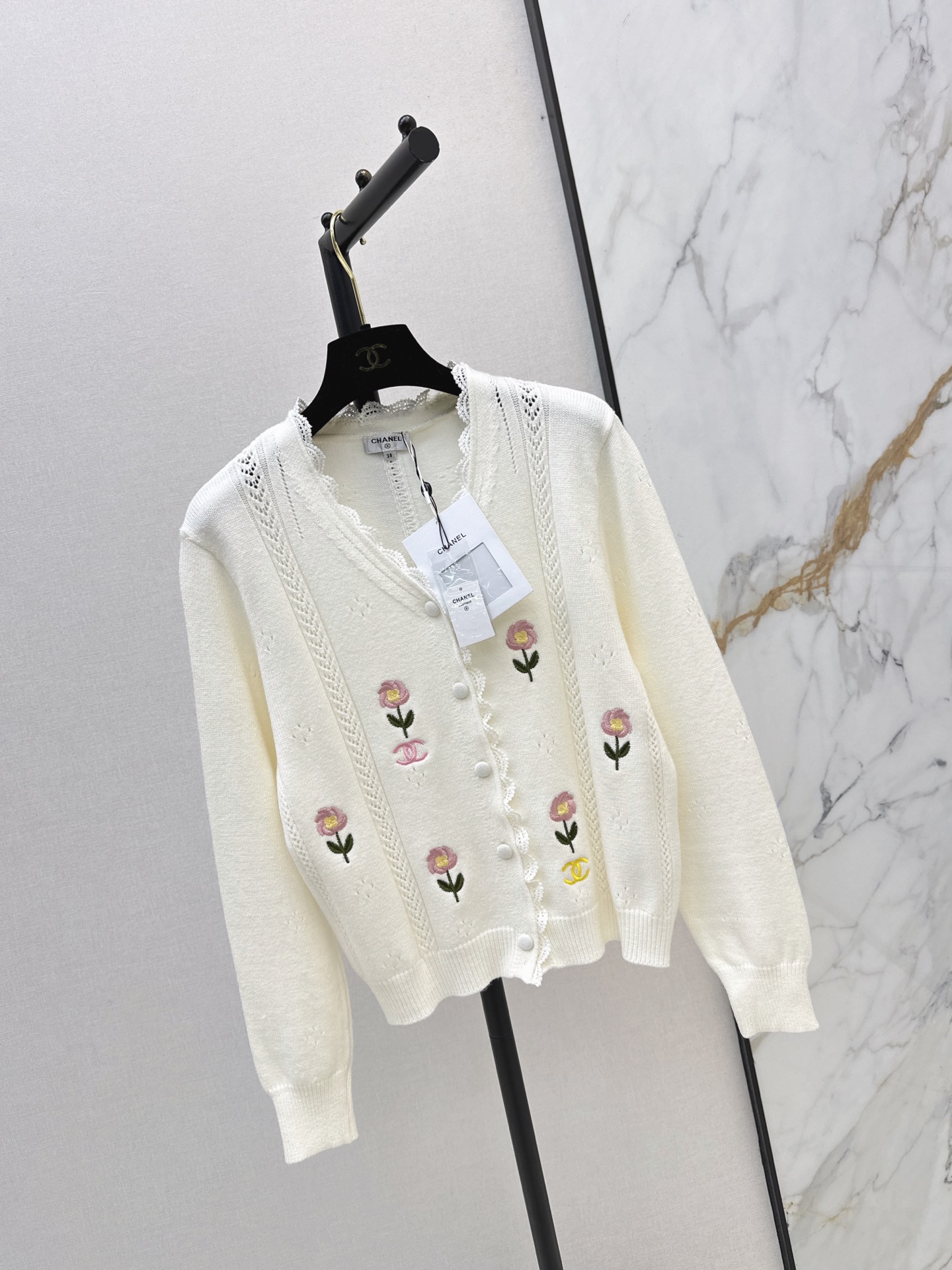 Chan 26fw embroidery knit cardigan