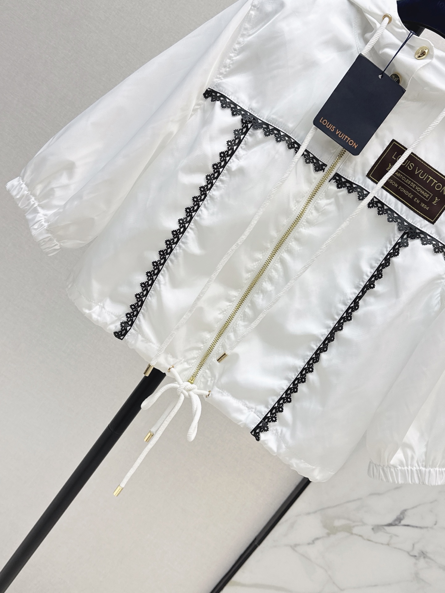 Loui 26ss lace trim jacket